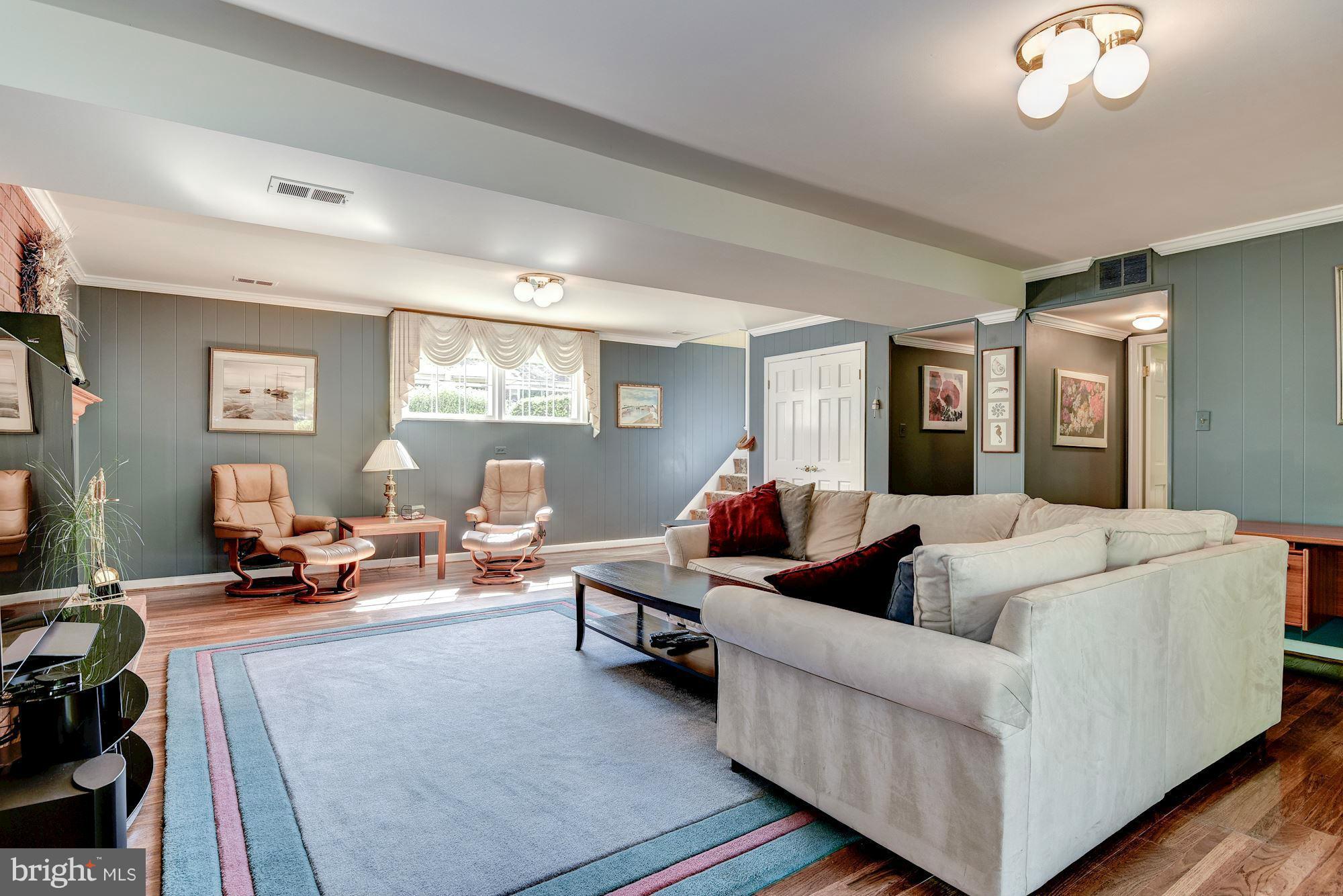 MC LEAN HAMLET - Residential