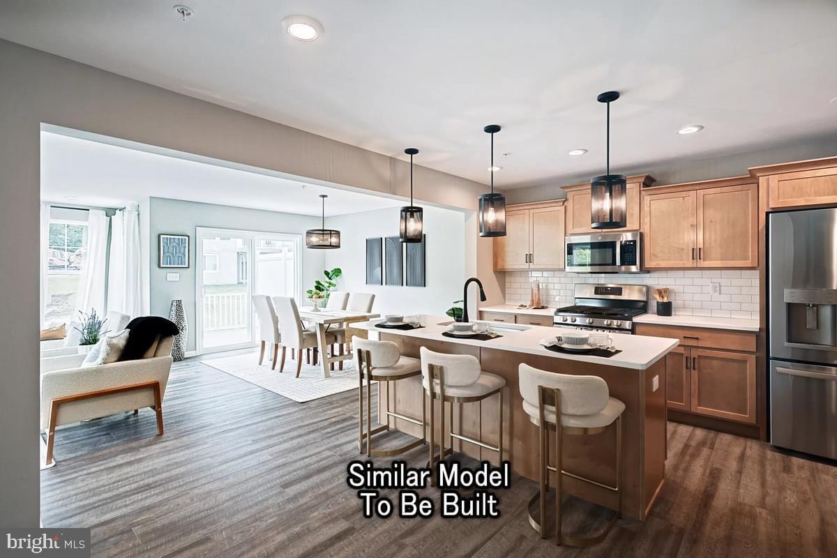 2115 HAMPDEN COURT LOT 17