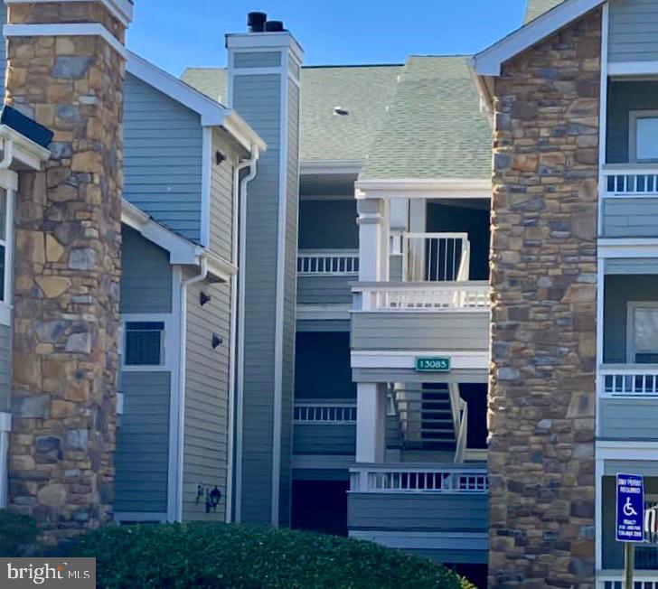 STONECROFT CONDO - Residential Lease