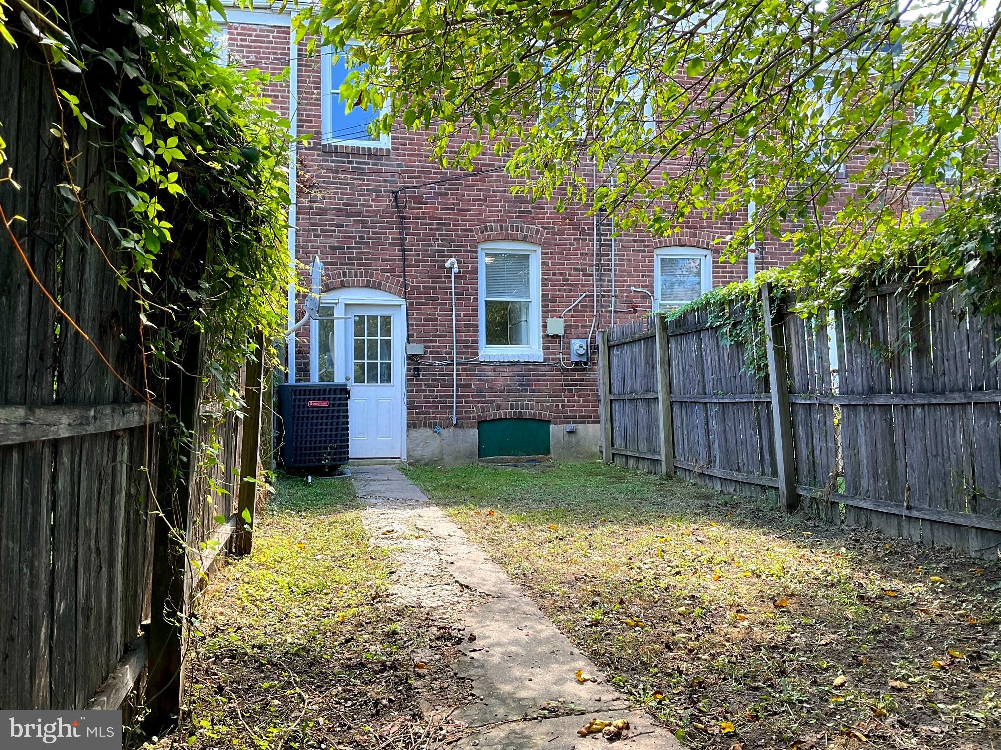 TURNERS - Residential Lease