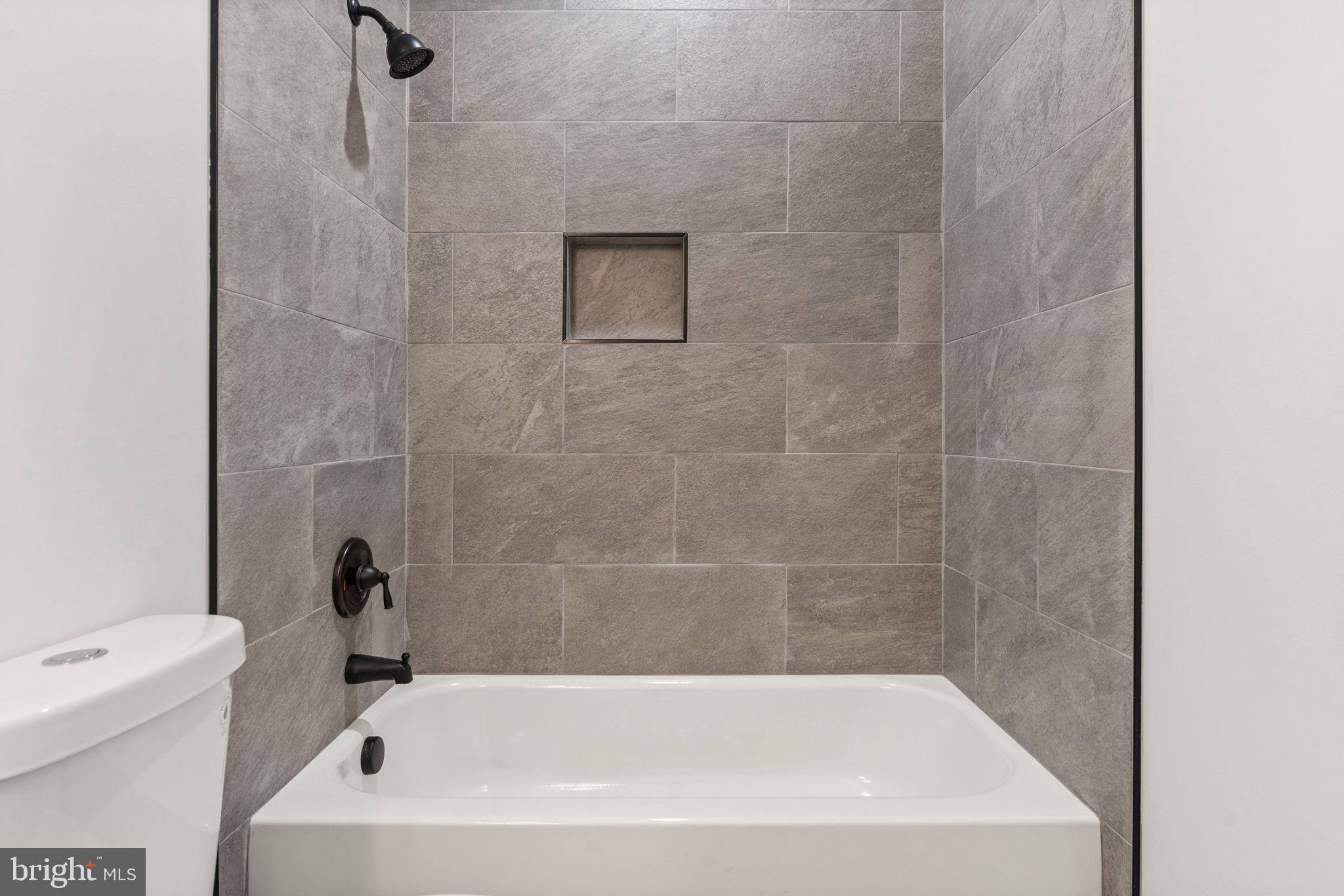 RIXEYVILLE LAKES - Residential