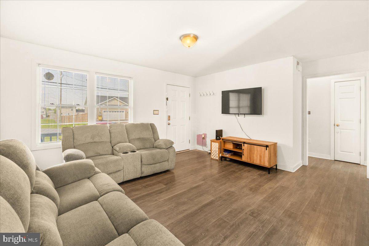 ELIZABETH STATION - Residential