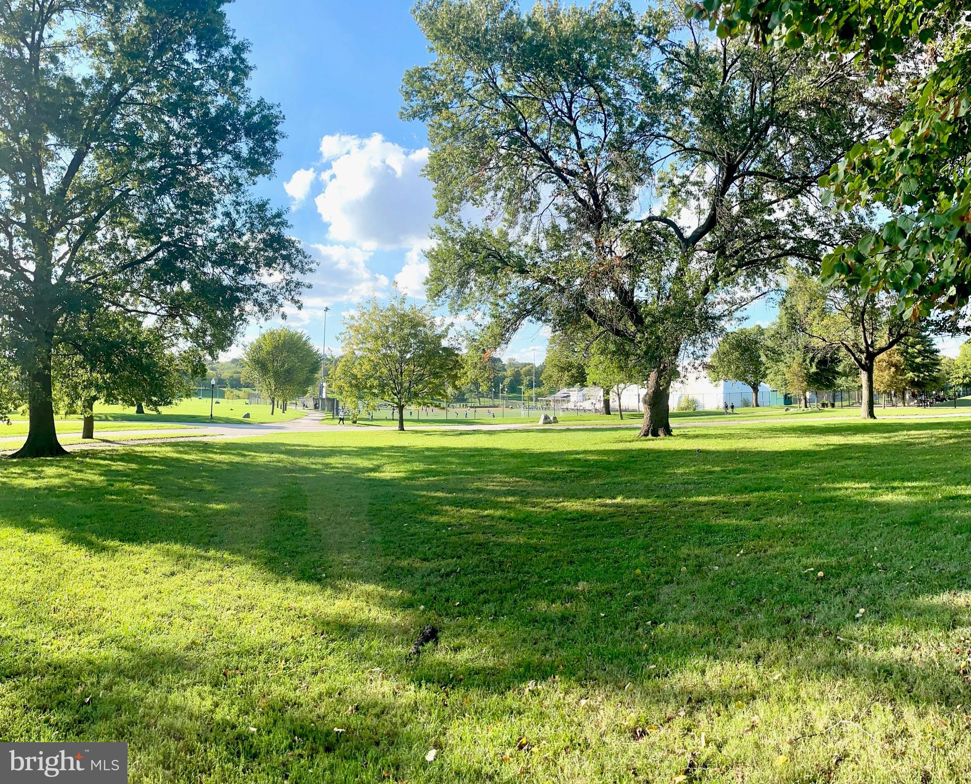 HIGHLANDTOWN - Residential