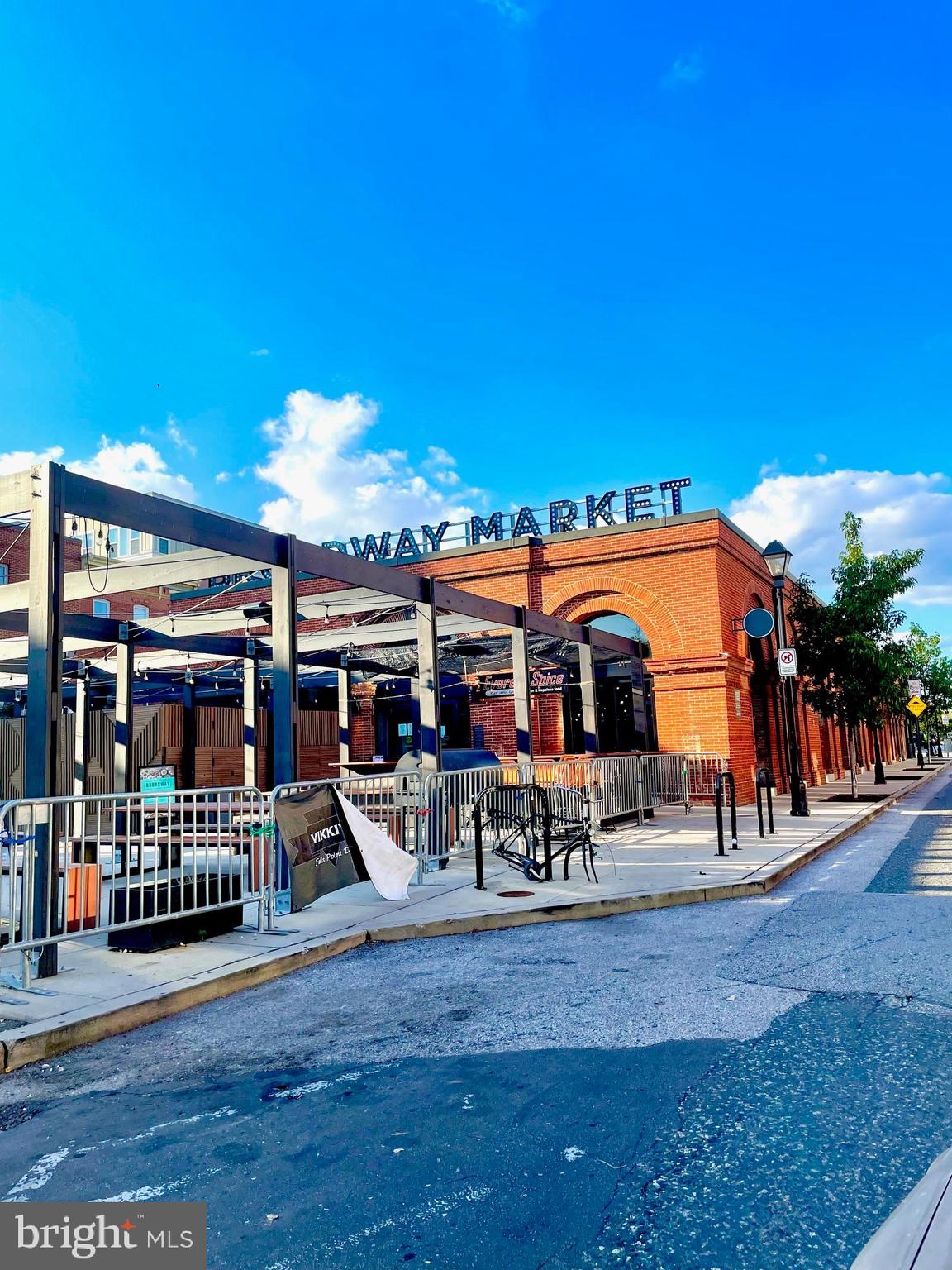 HIGHLANDTOWN - Residential