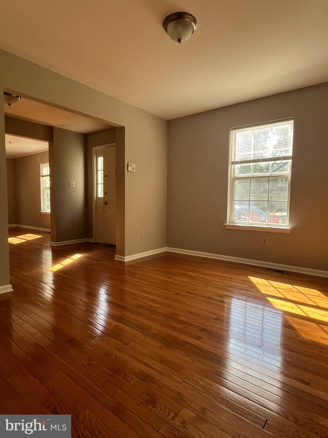 835 ROSEHILL DRIVE