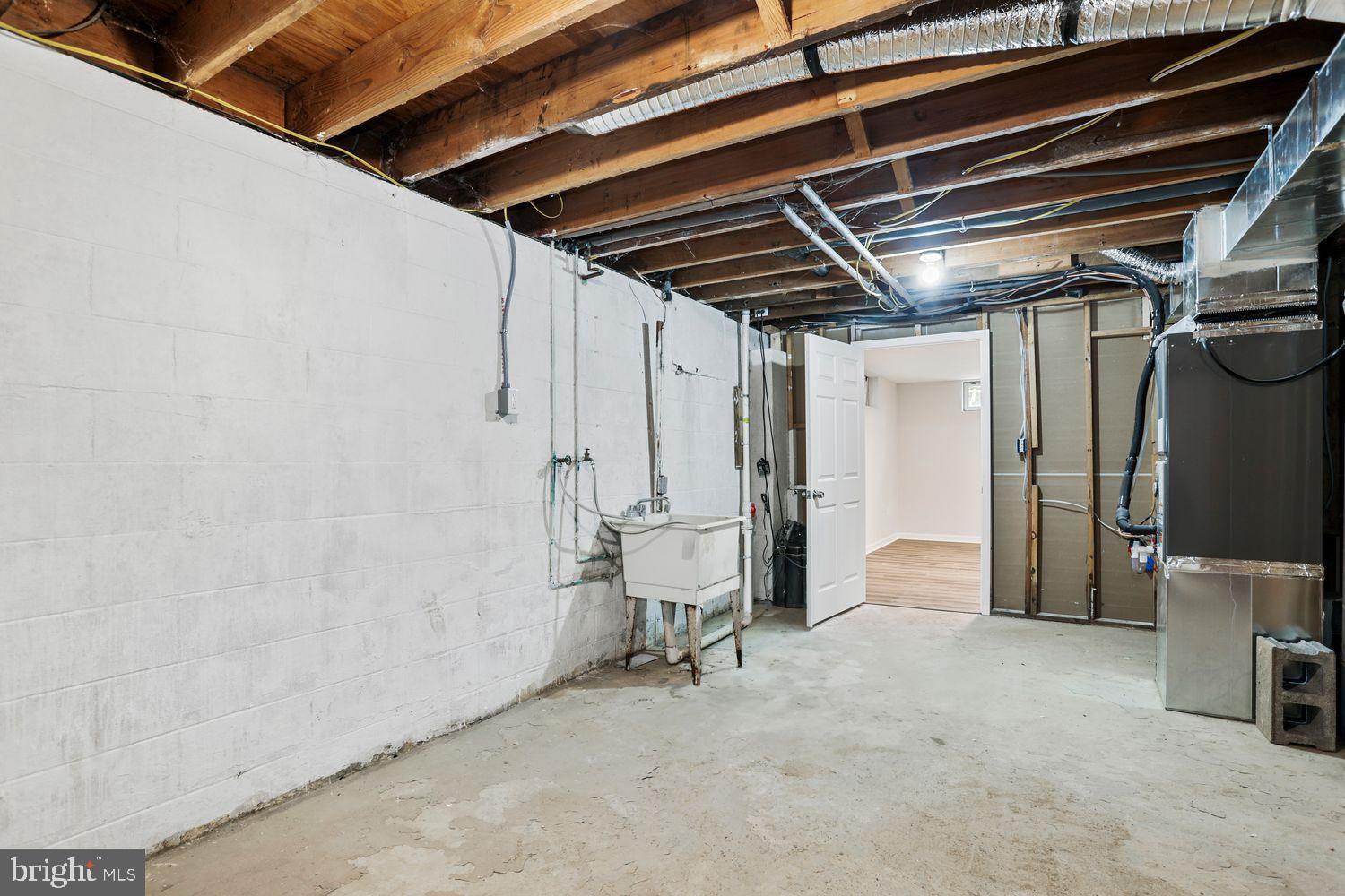 PBE CHRYSTAL LAKE - Residential