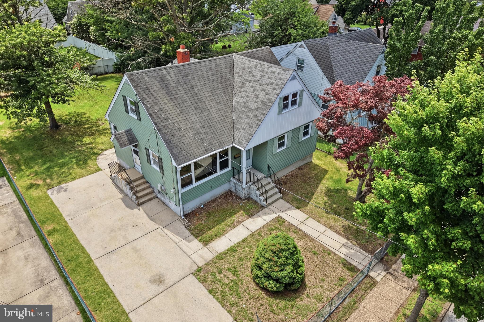321 EDITH AVENUE
