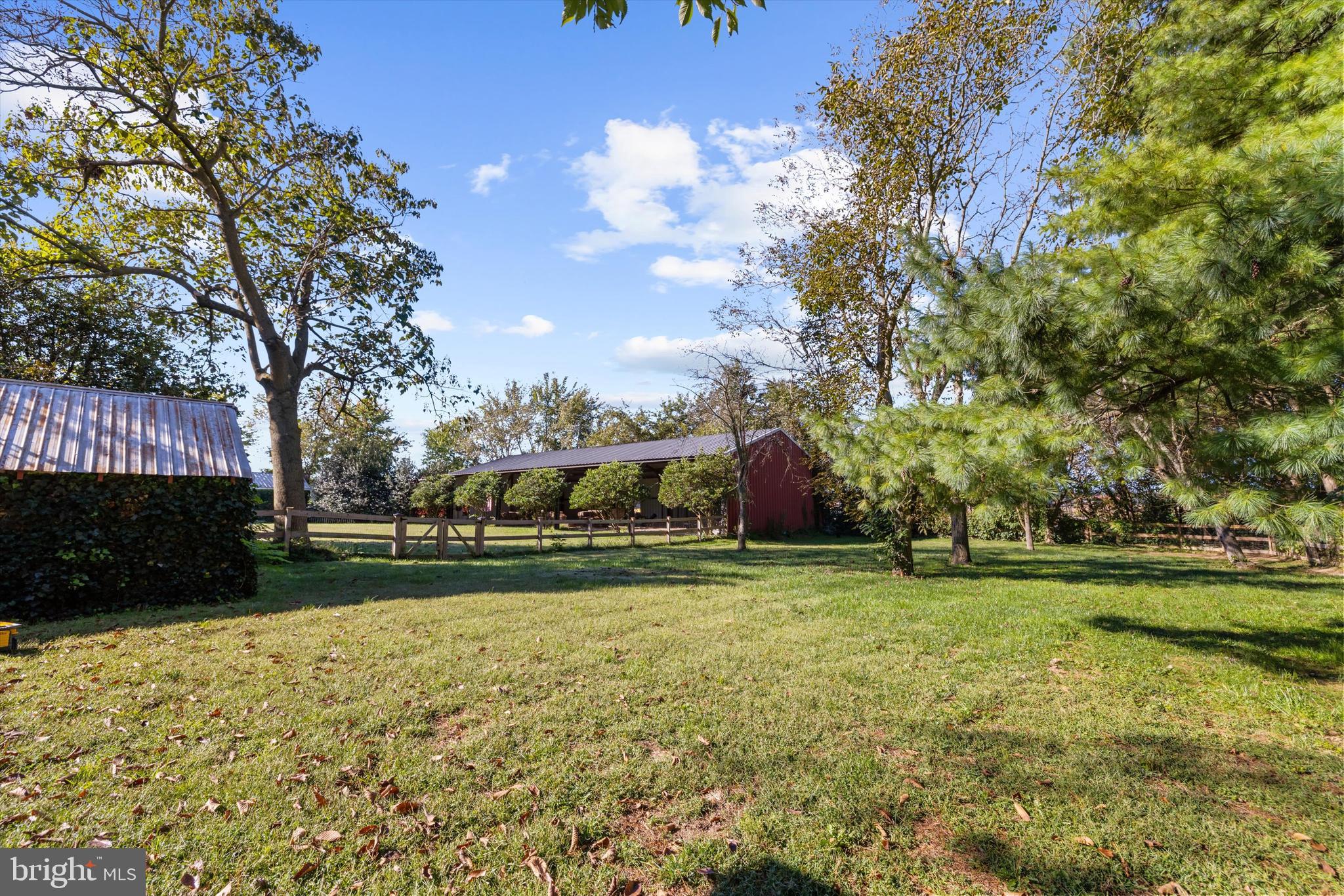 GRANNY BRANCH - Residential