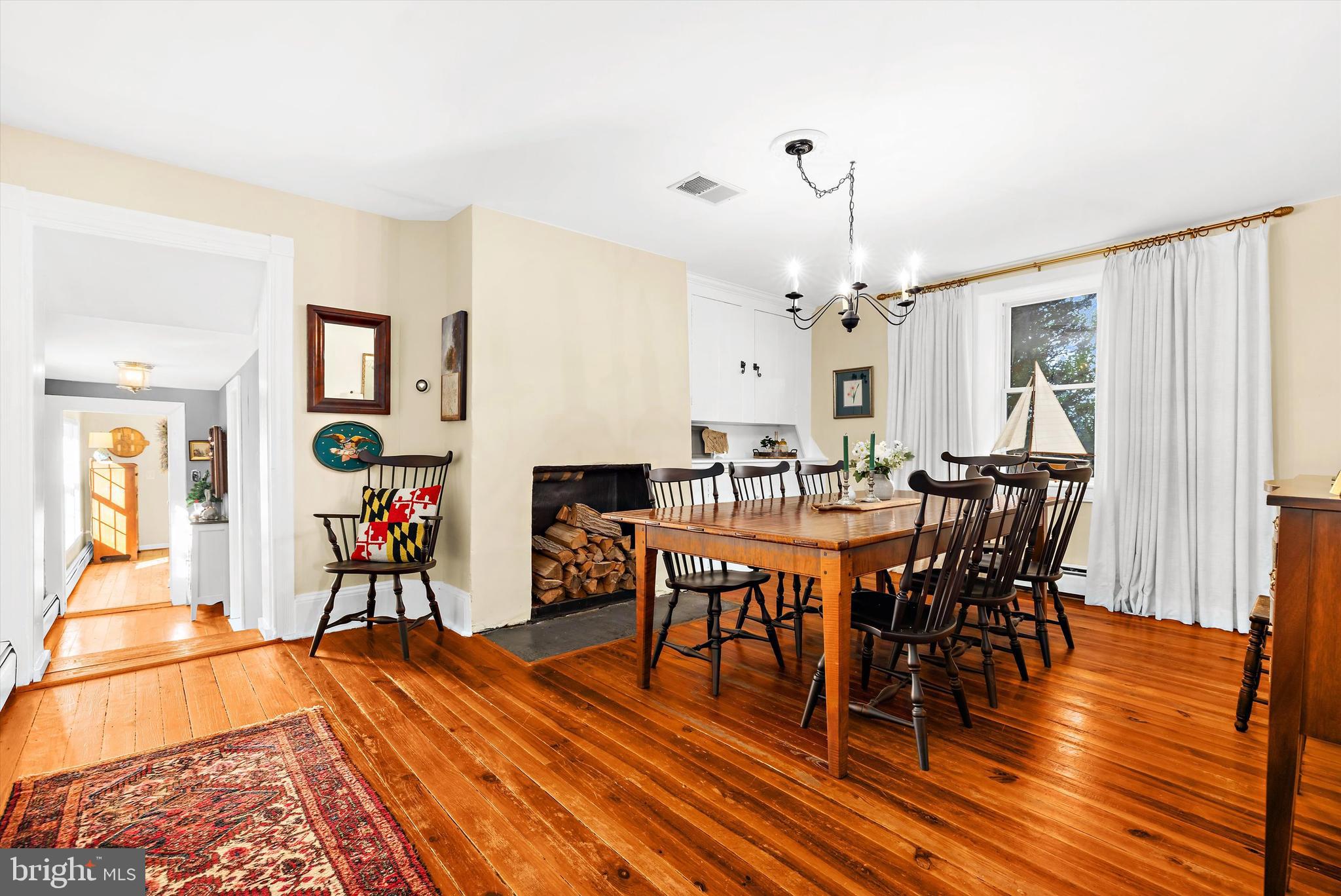 GRANNY BRANCH - Residential