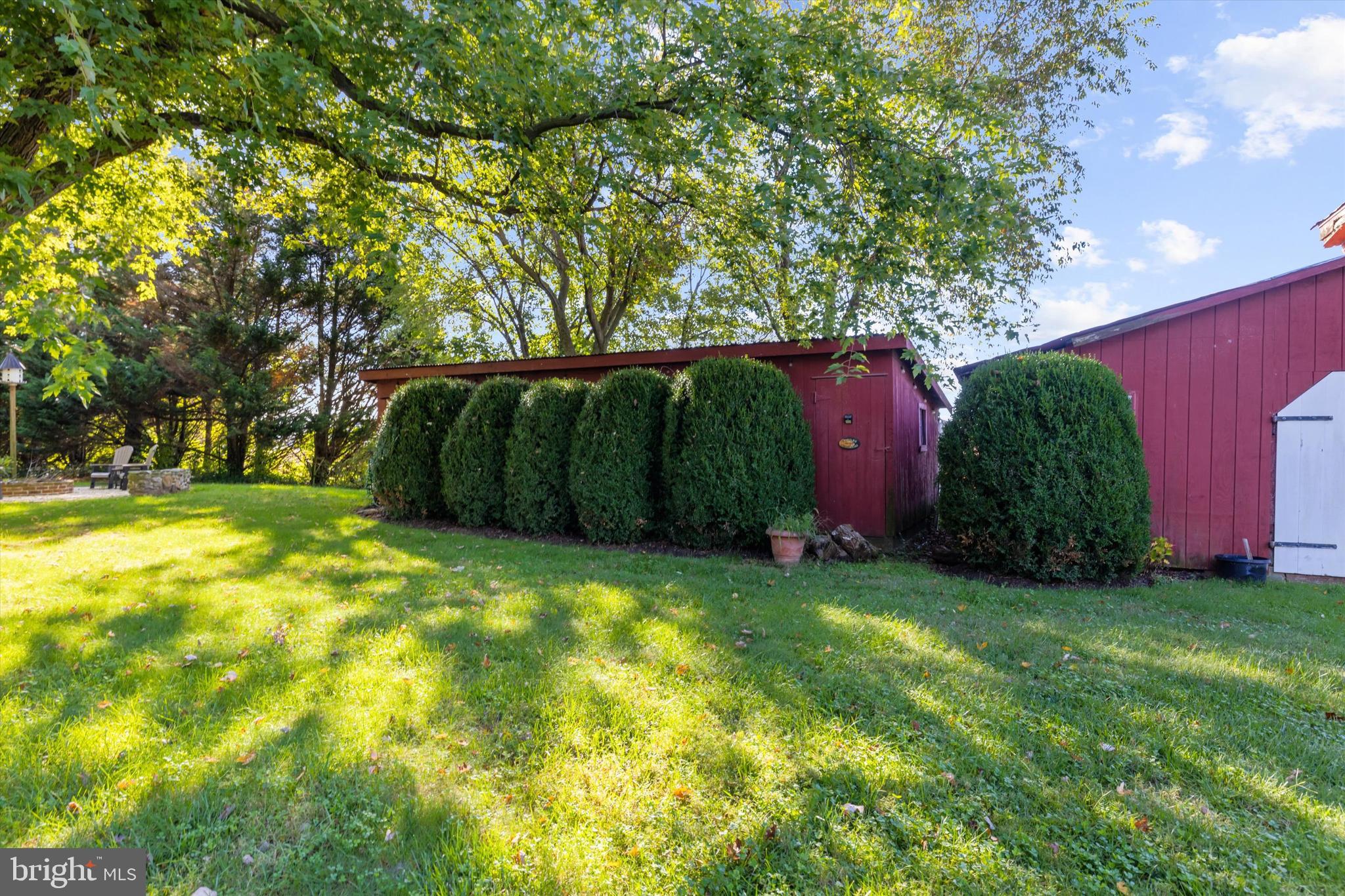 GRANNY BRANCH - Residential