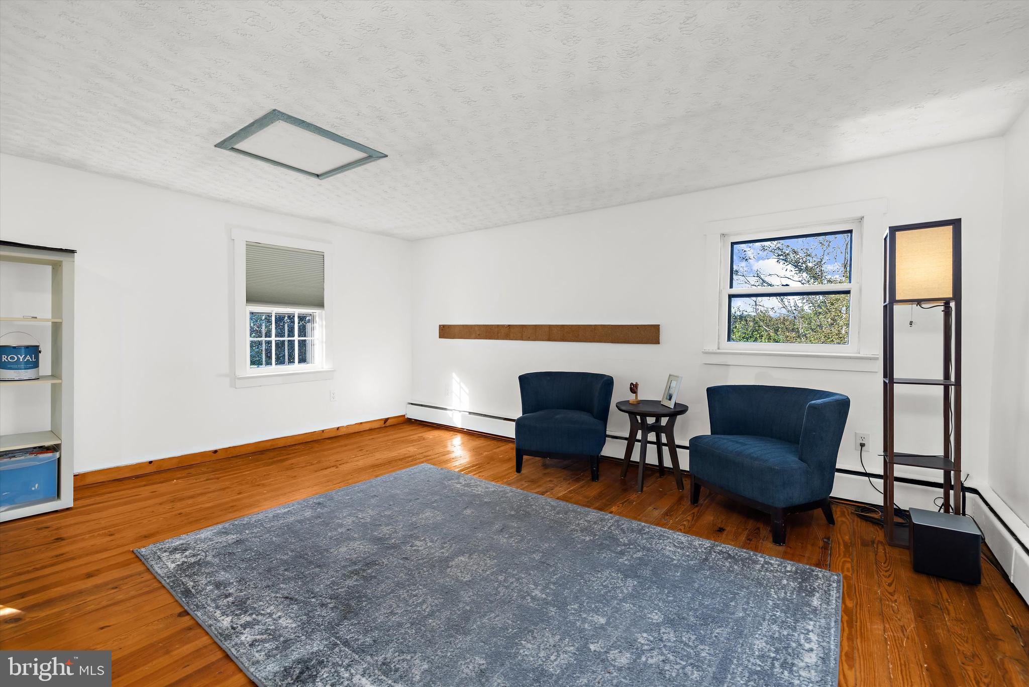 GRANNY BRANCH - Residential