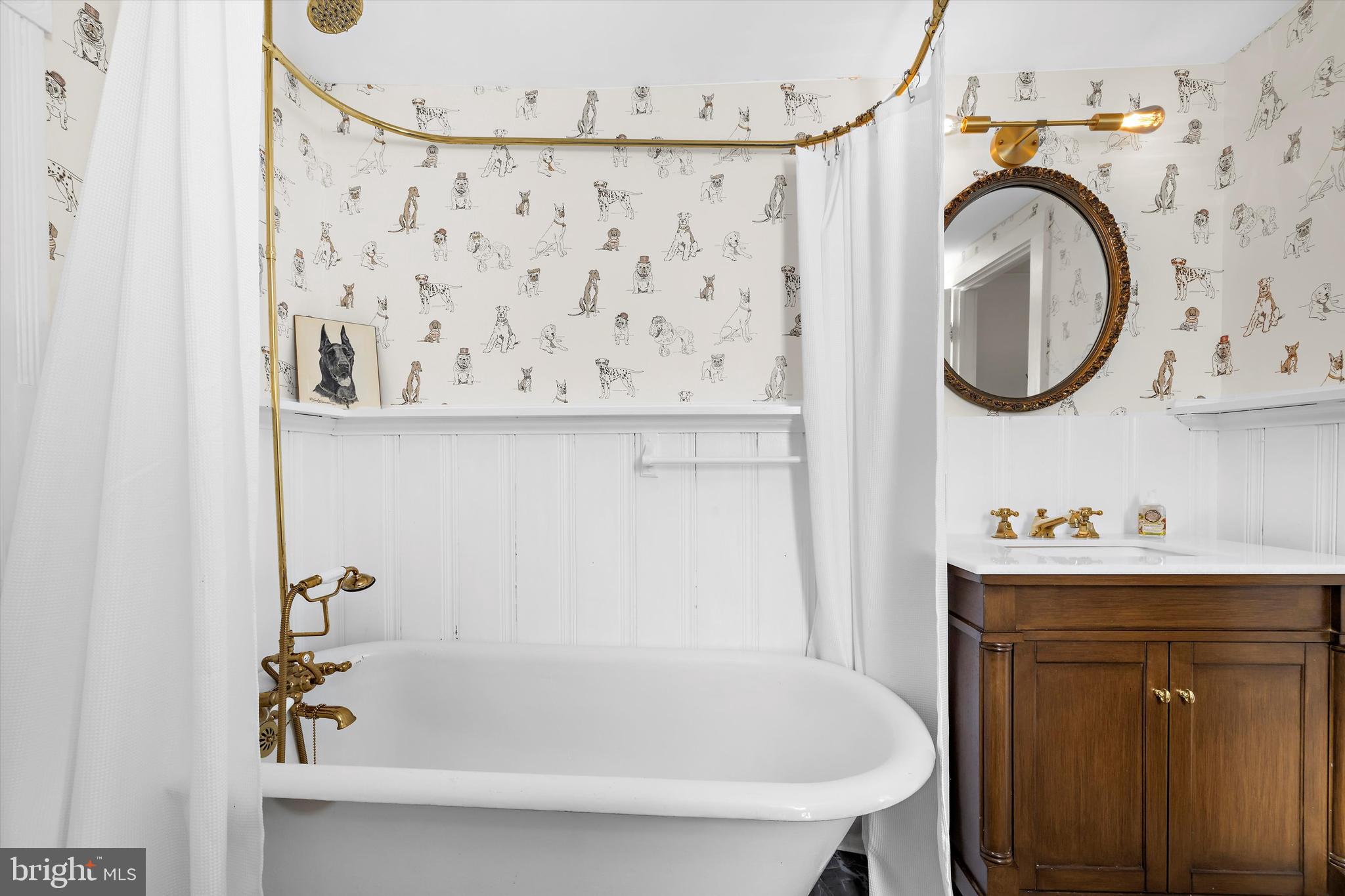 GRANNY BRANCH - Residential