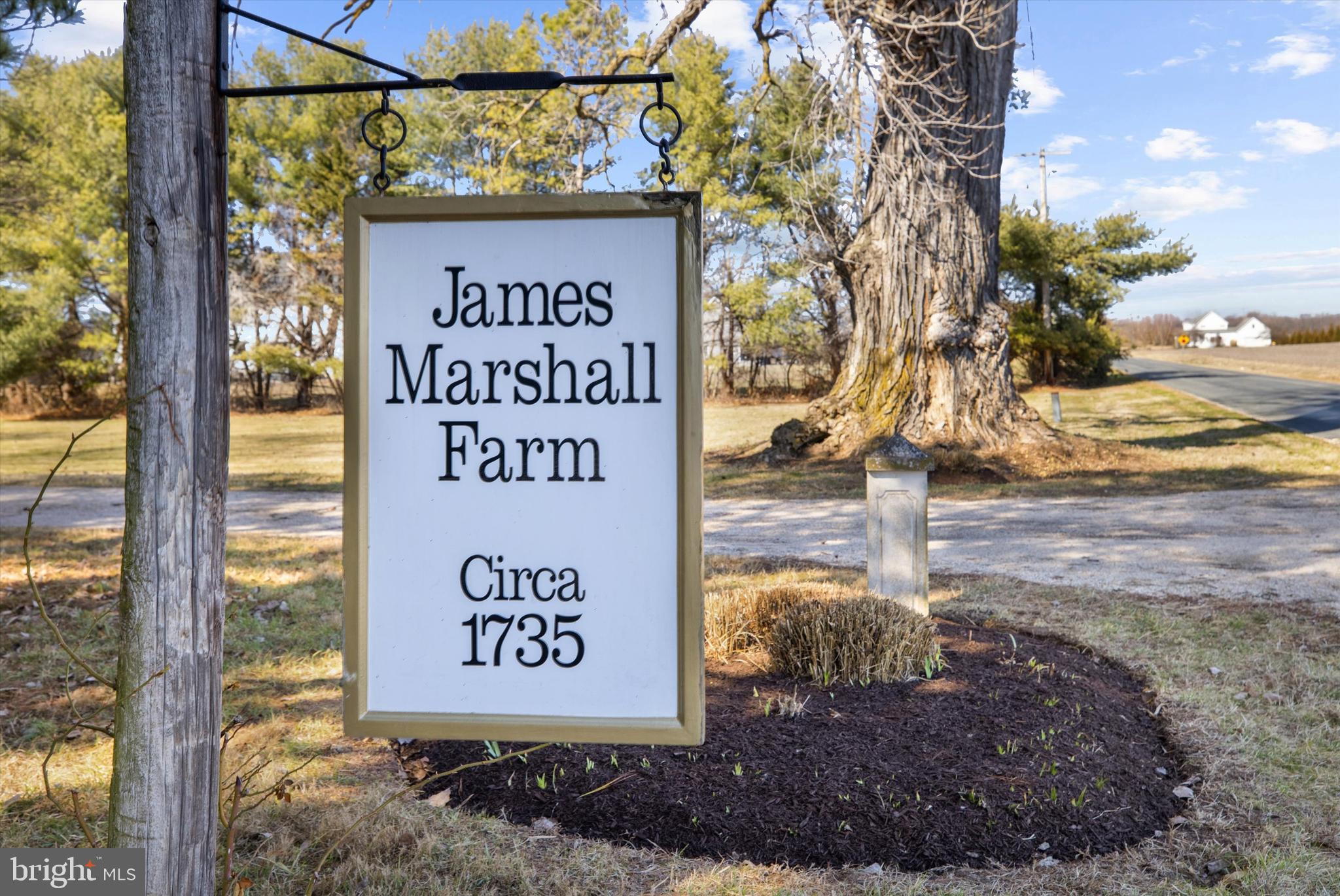 GRANNY BRANCH - Residential