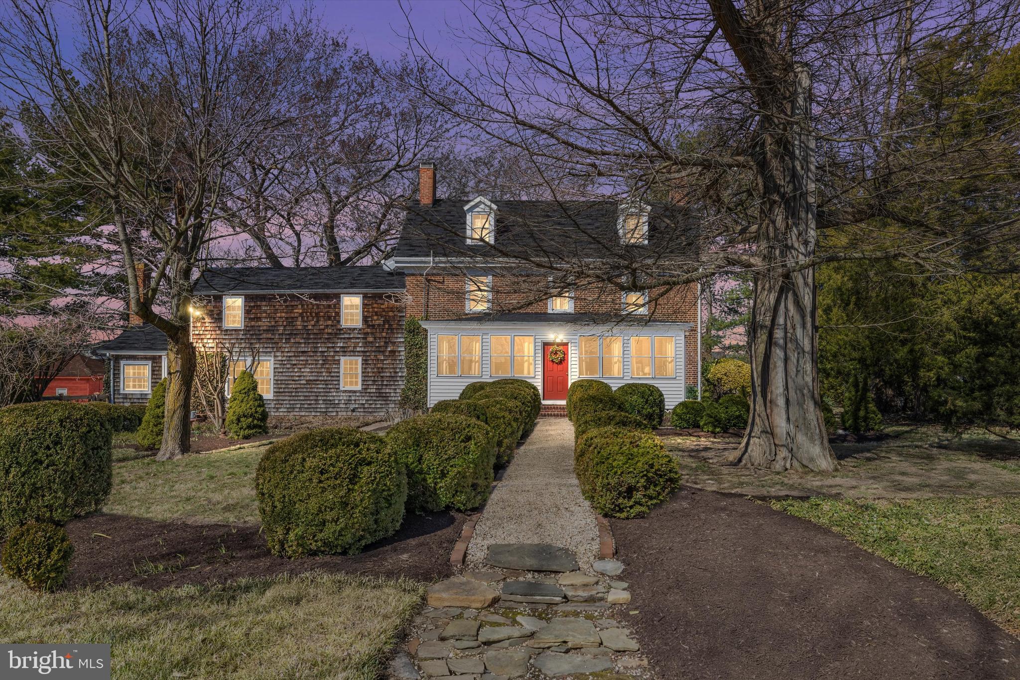 GRANNY BRANCH - Residential