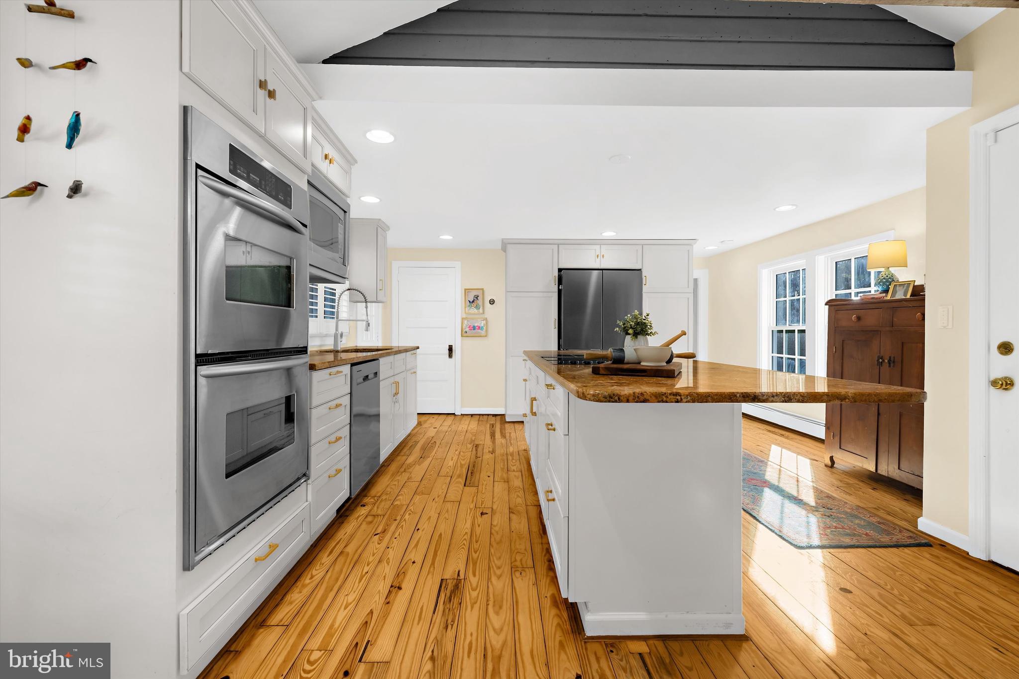 GRANNY BRANCH - Residential