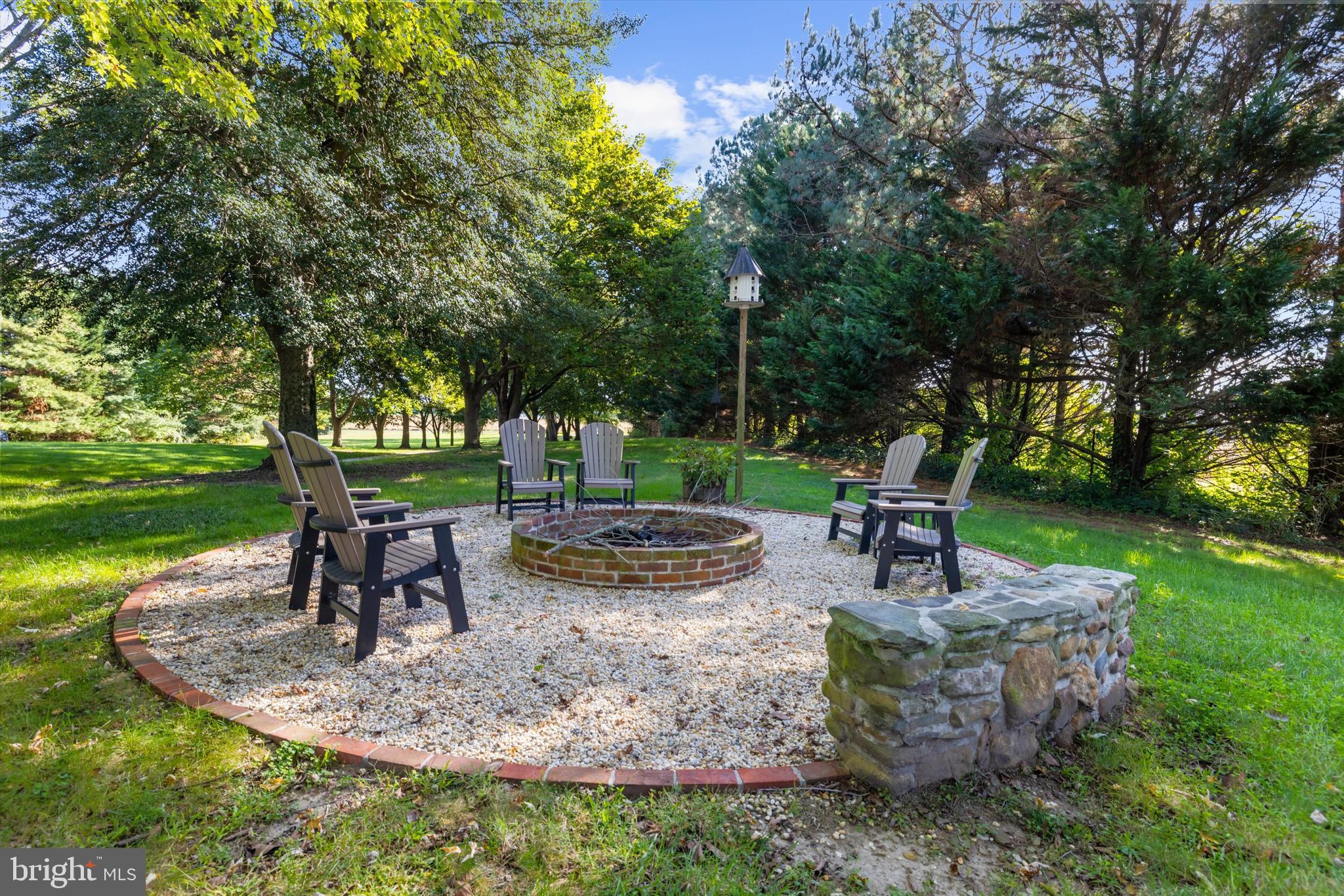 GRANNY BRANCH - Residential