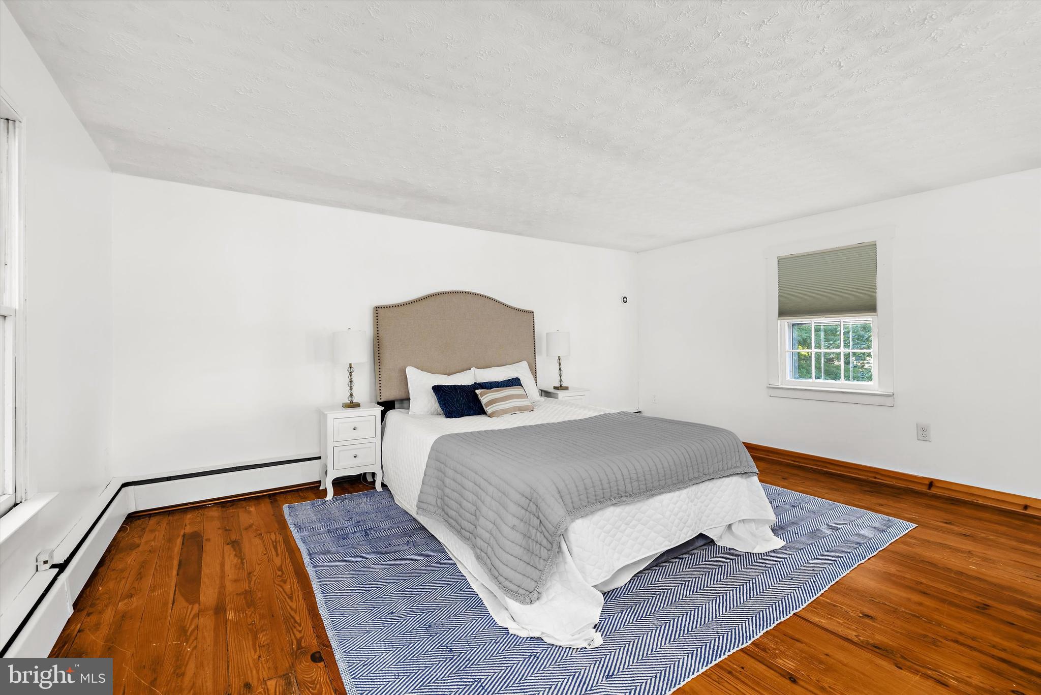 GRANNY BRANCH - Residential