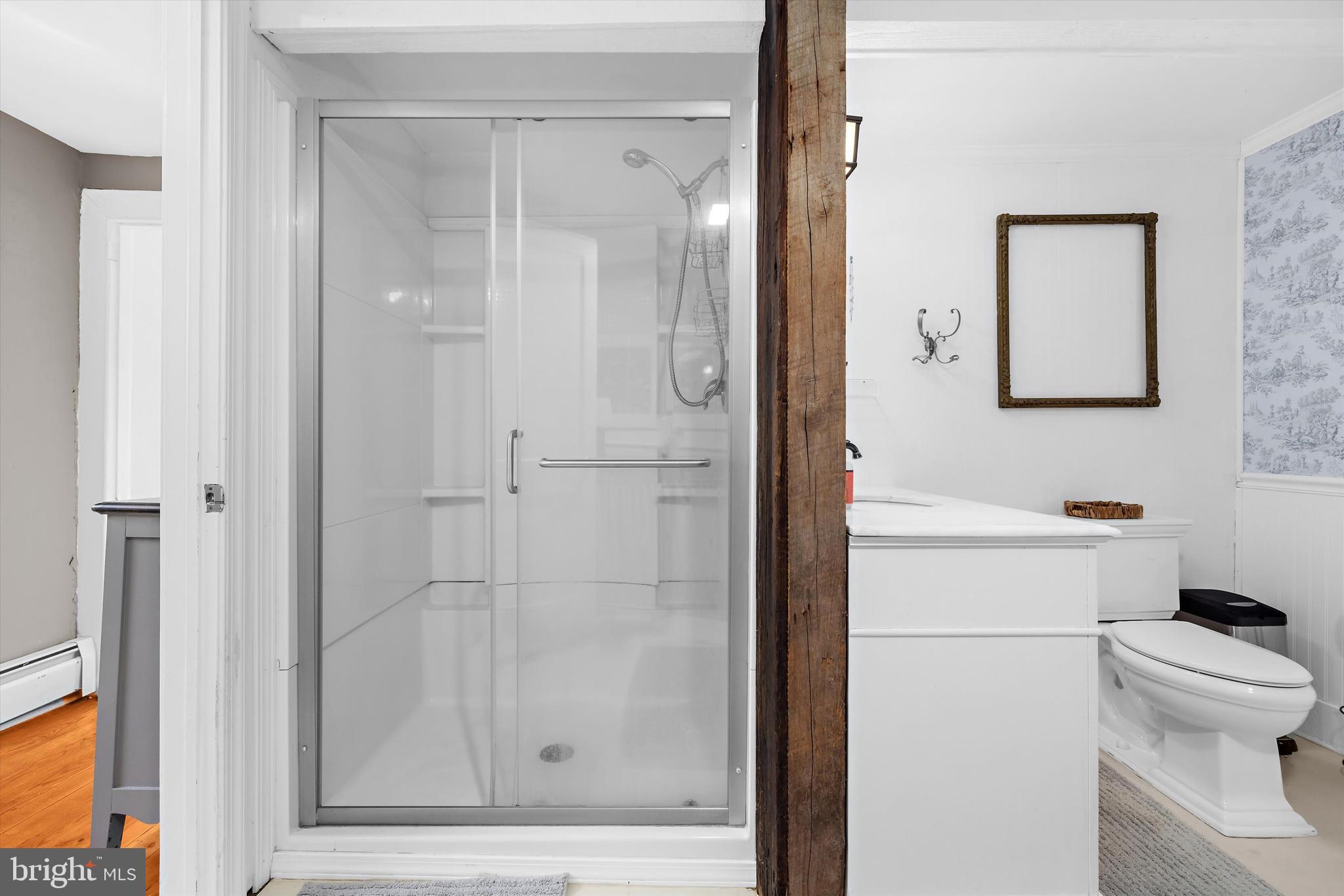 GRANNY BRANCH - Residential