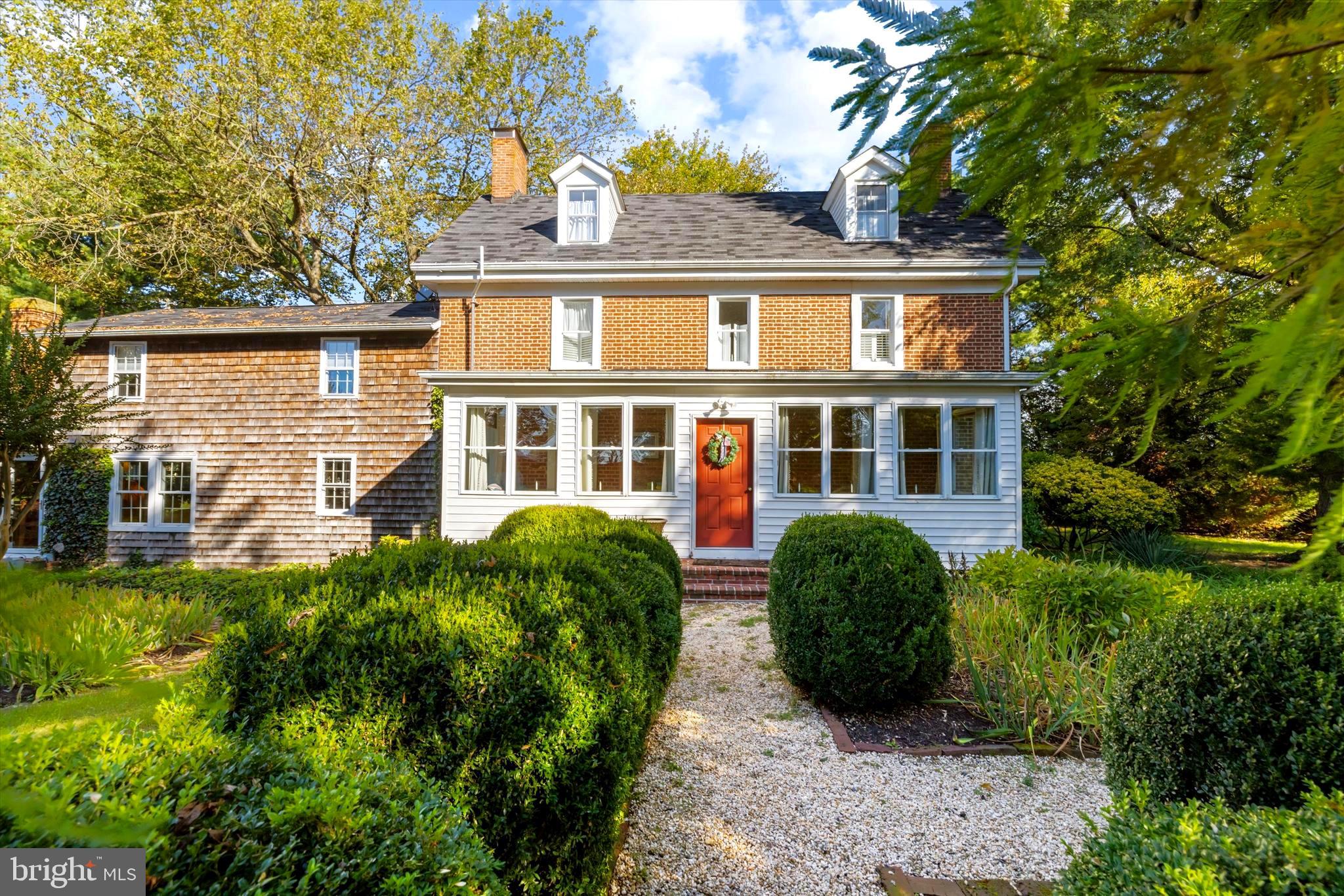 GRANNY BRANCH - Residential