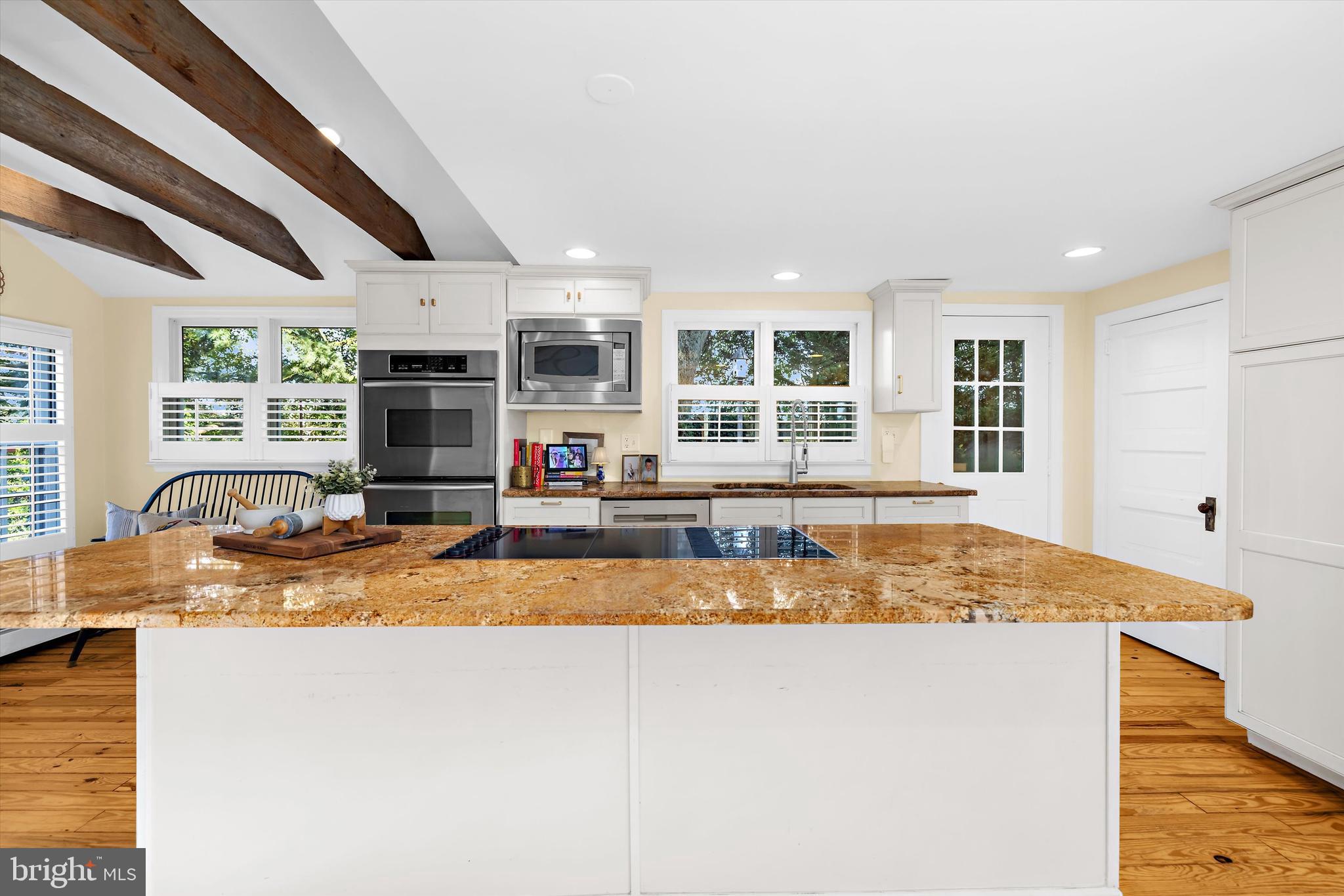 GRANNY BRANCH - Residential