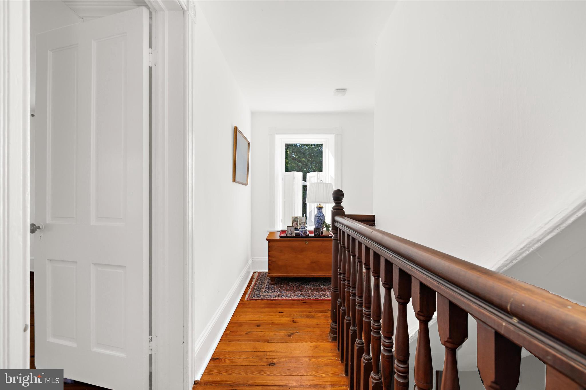 GRANNY BRANCH - Residential