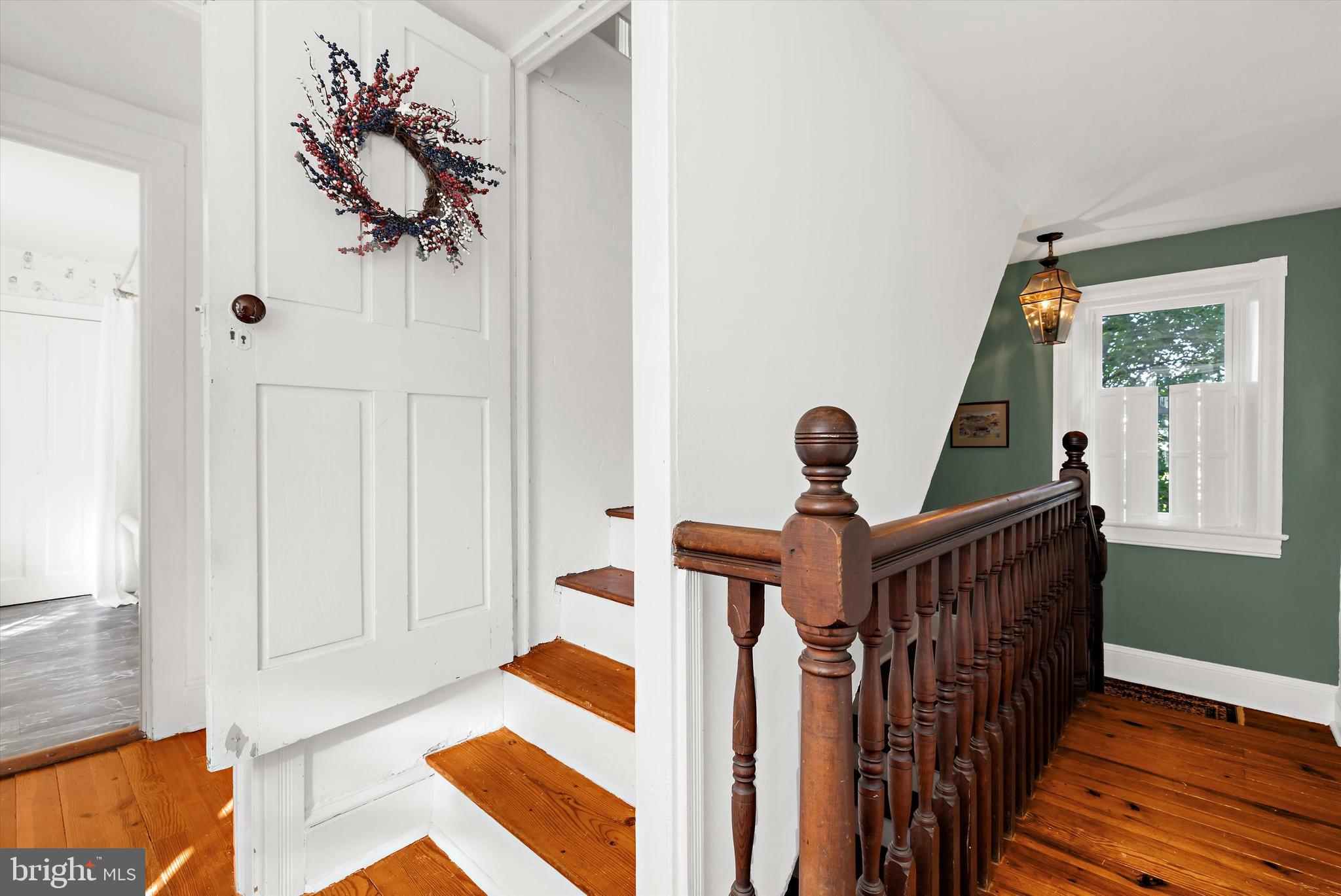 GRANNY BRANCH - Residential