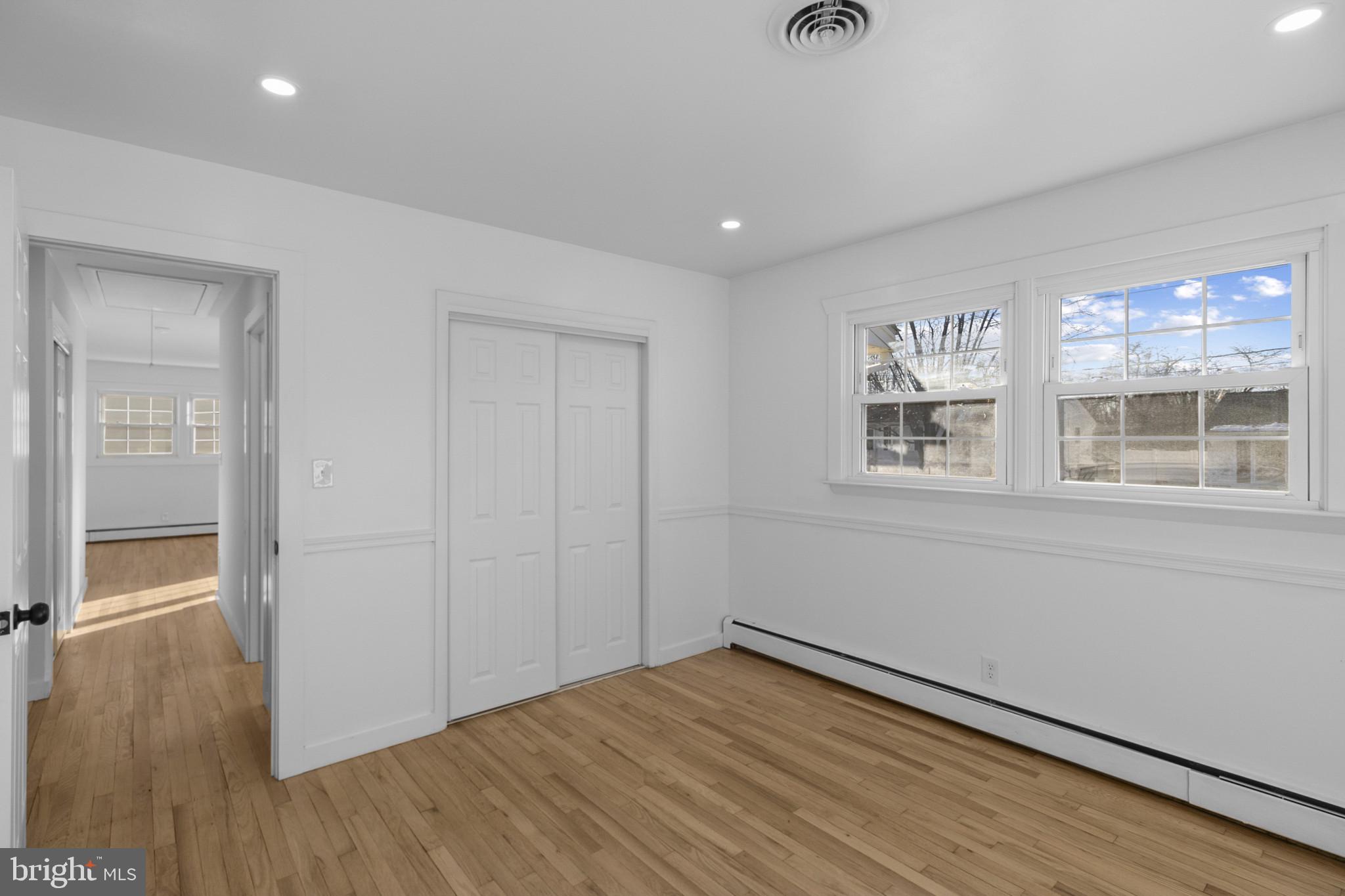 SHARONDALE - Residential