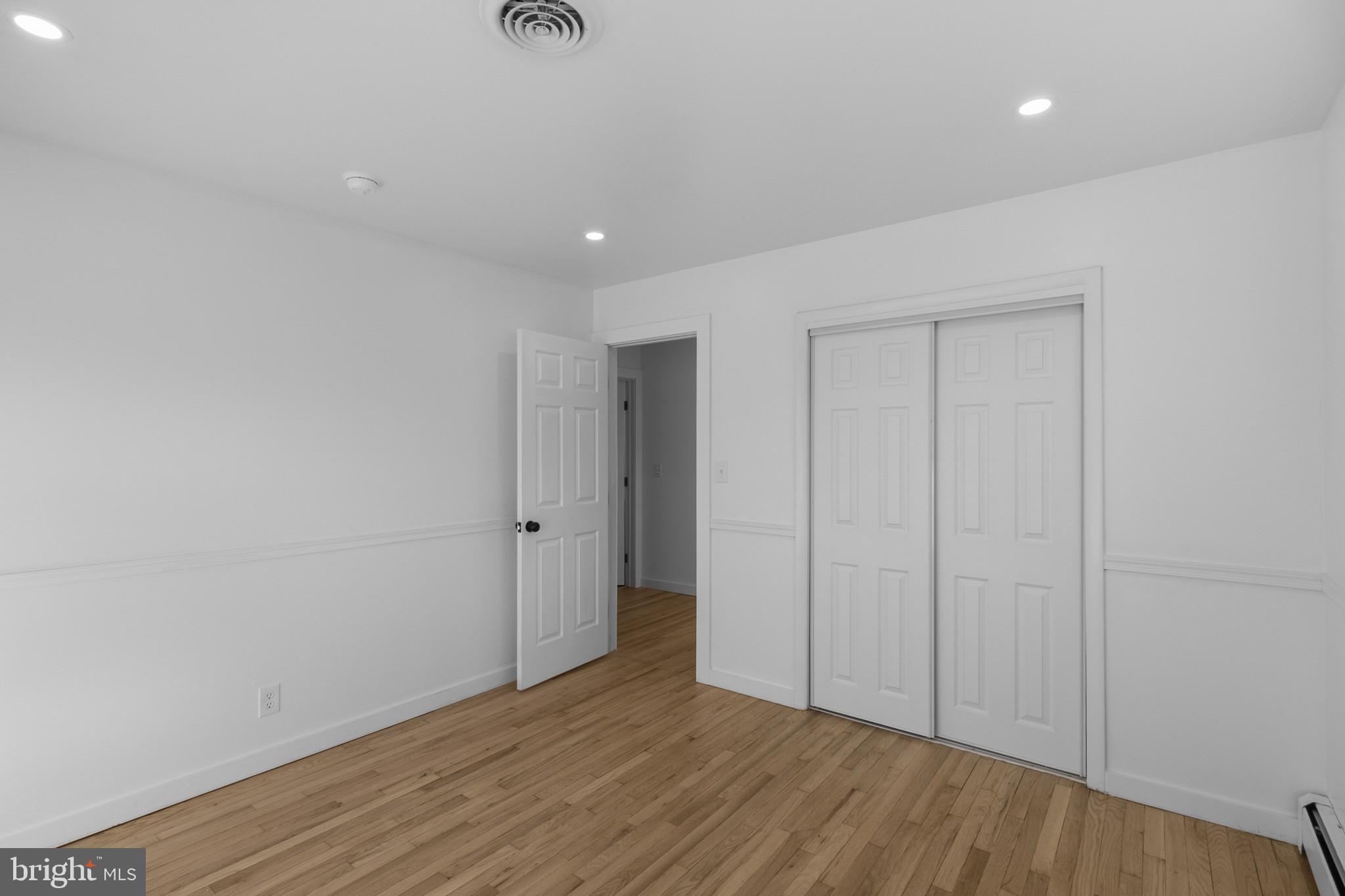 SHARONDALE - Residential