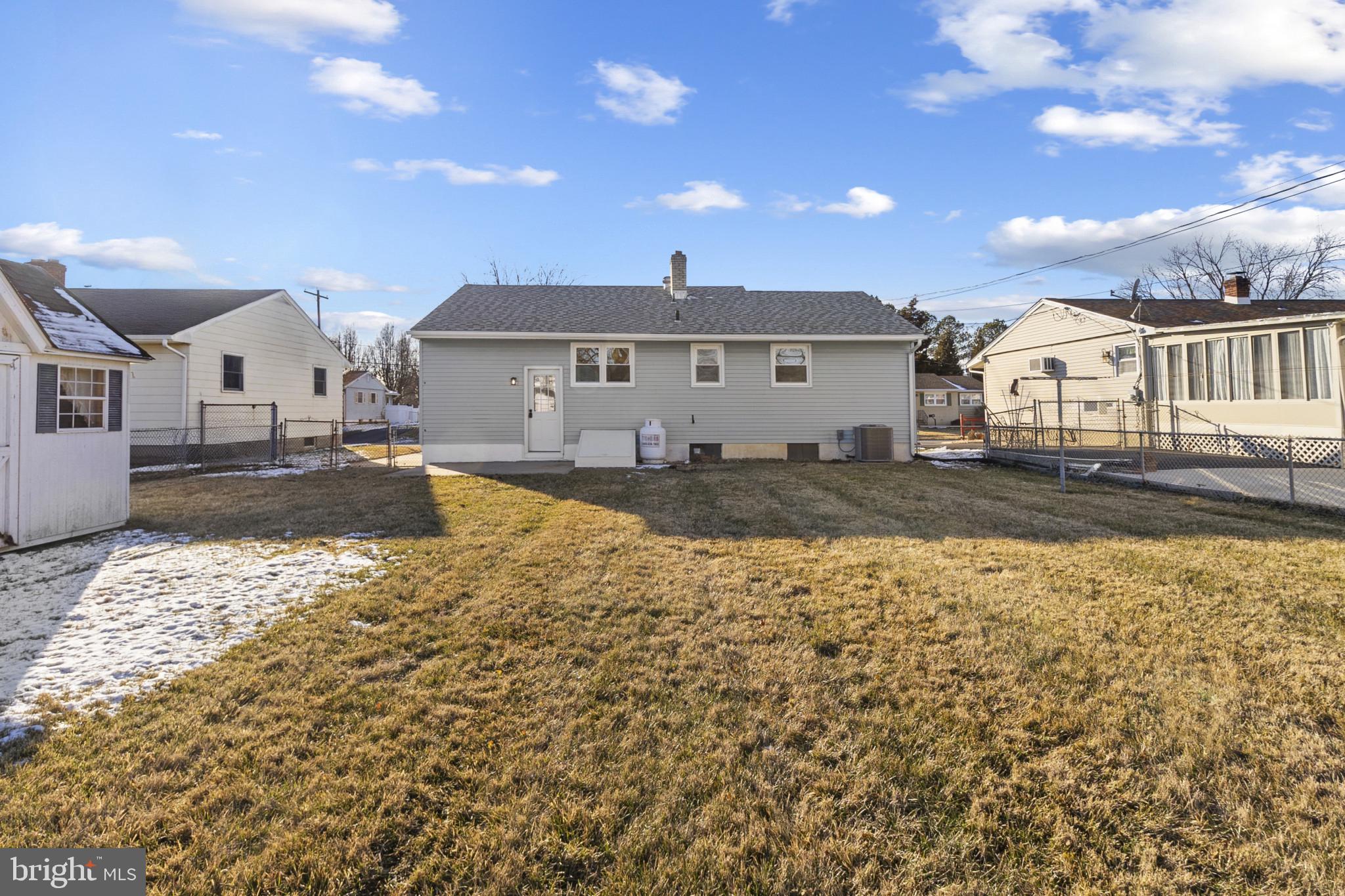 SHARONDALE - Residential