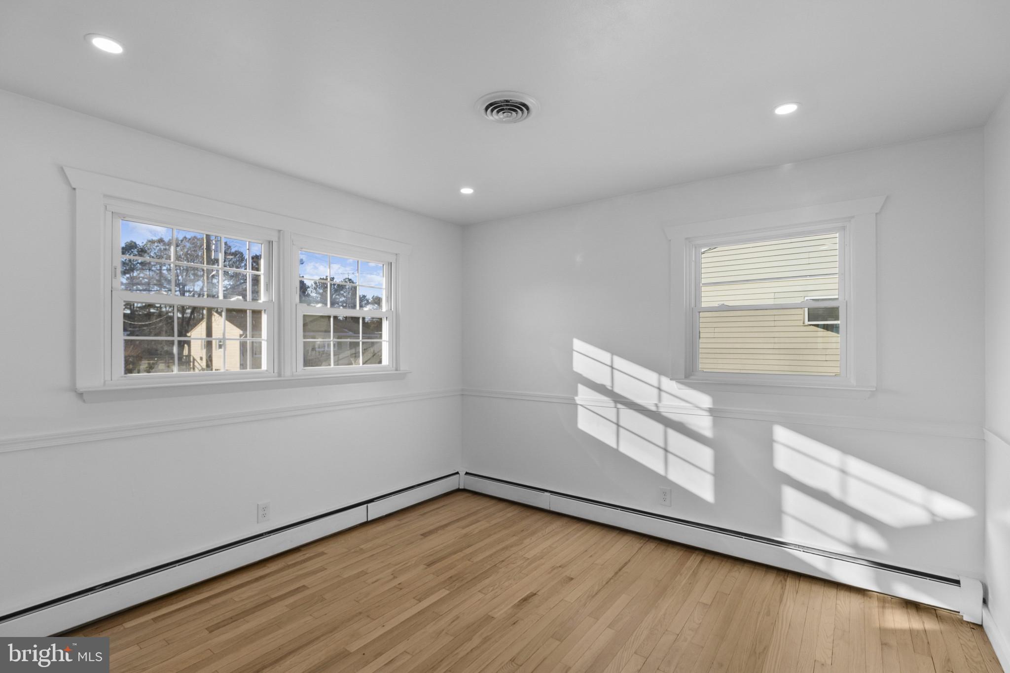 SHARONDALE - Residential