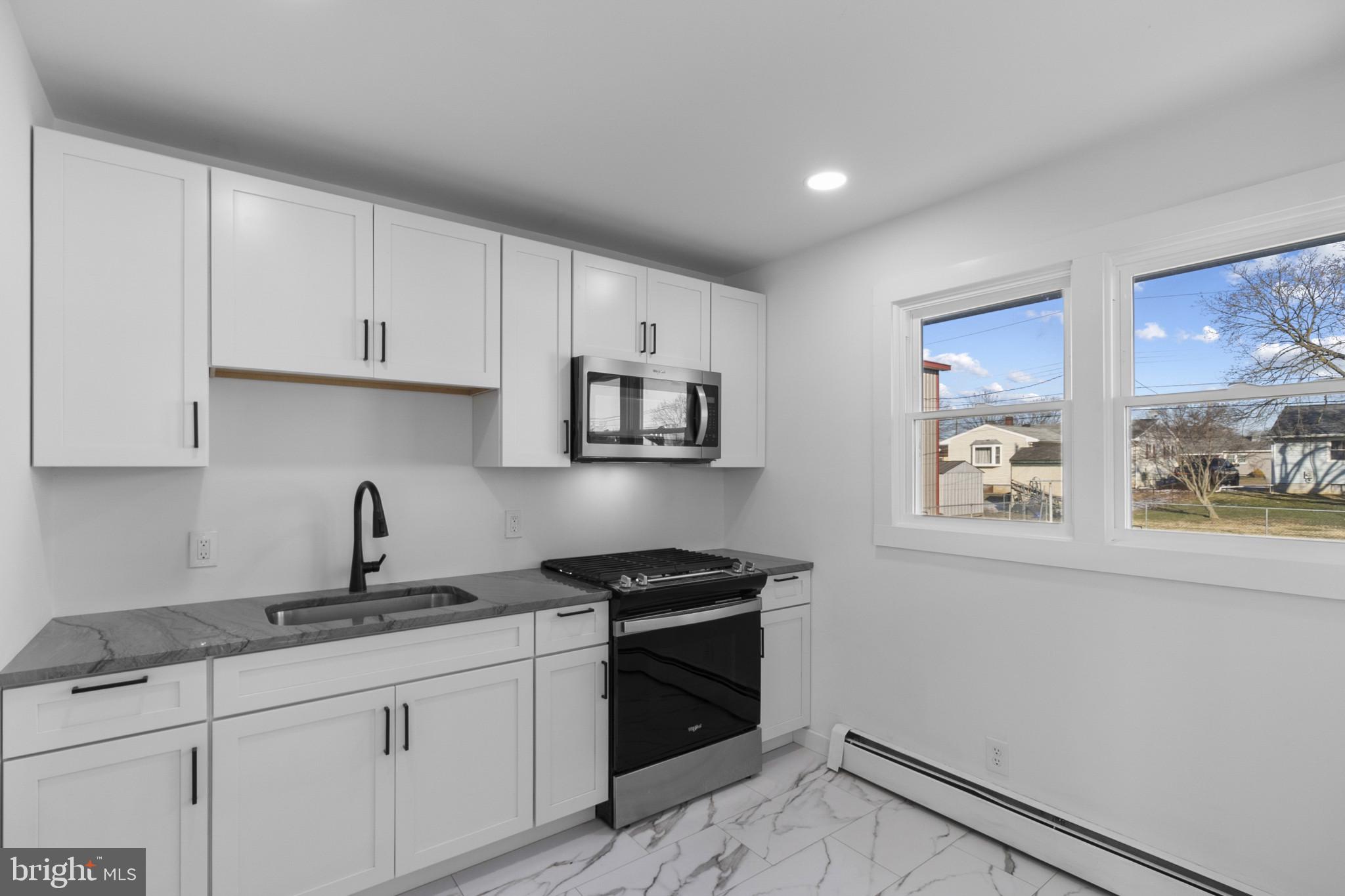 SHARONDALE - Residential