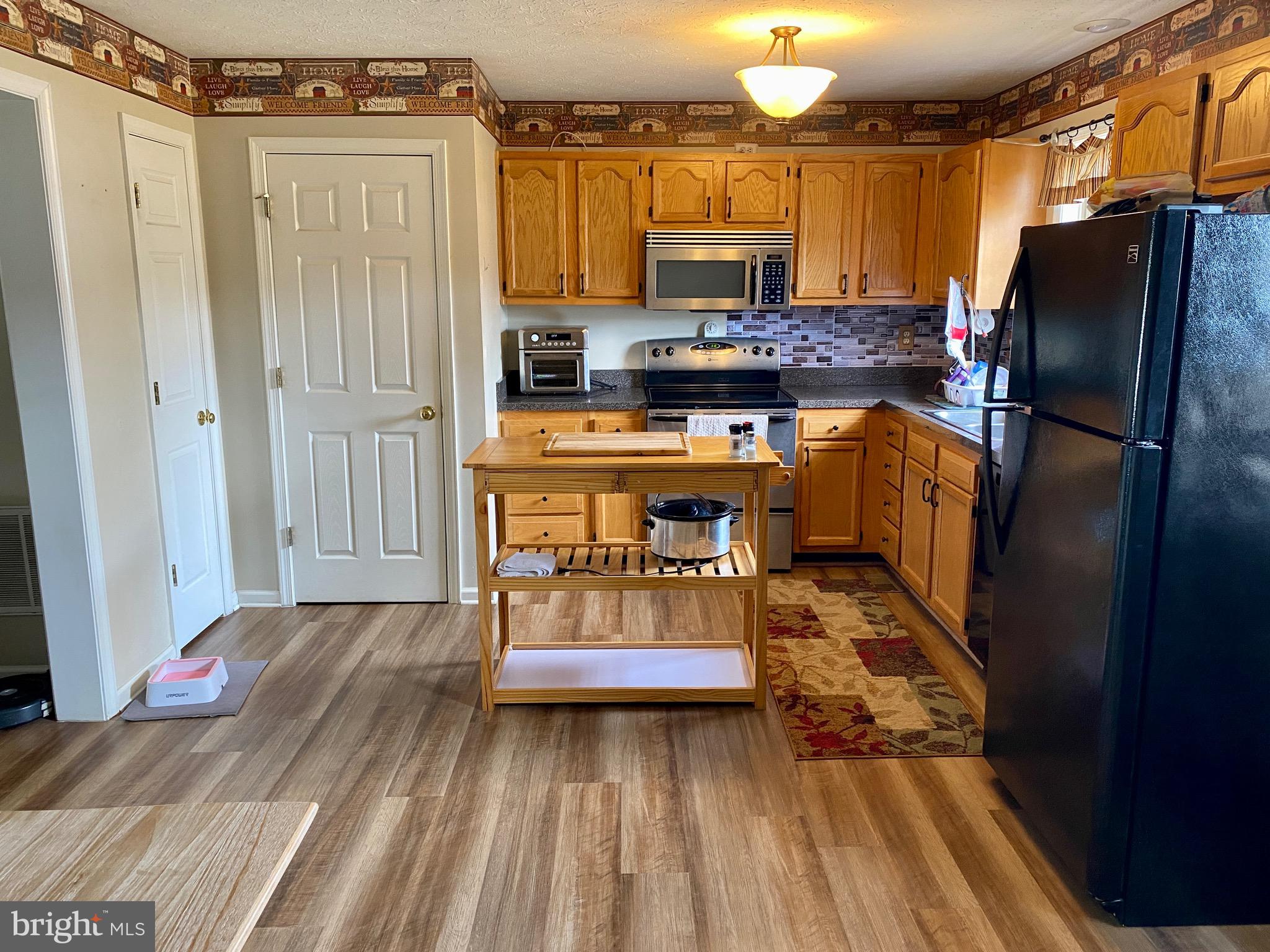 TABLER STATION MANOR - Residential