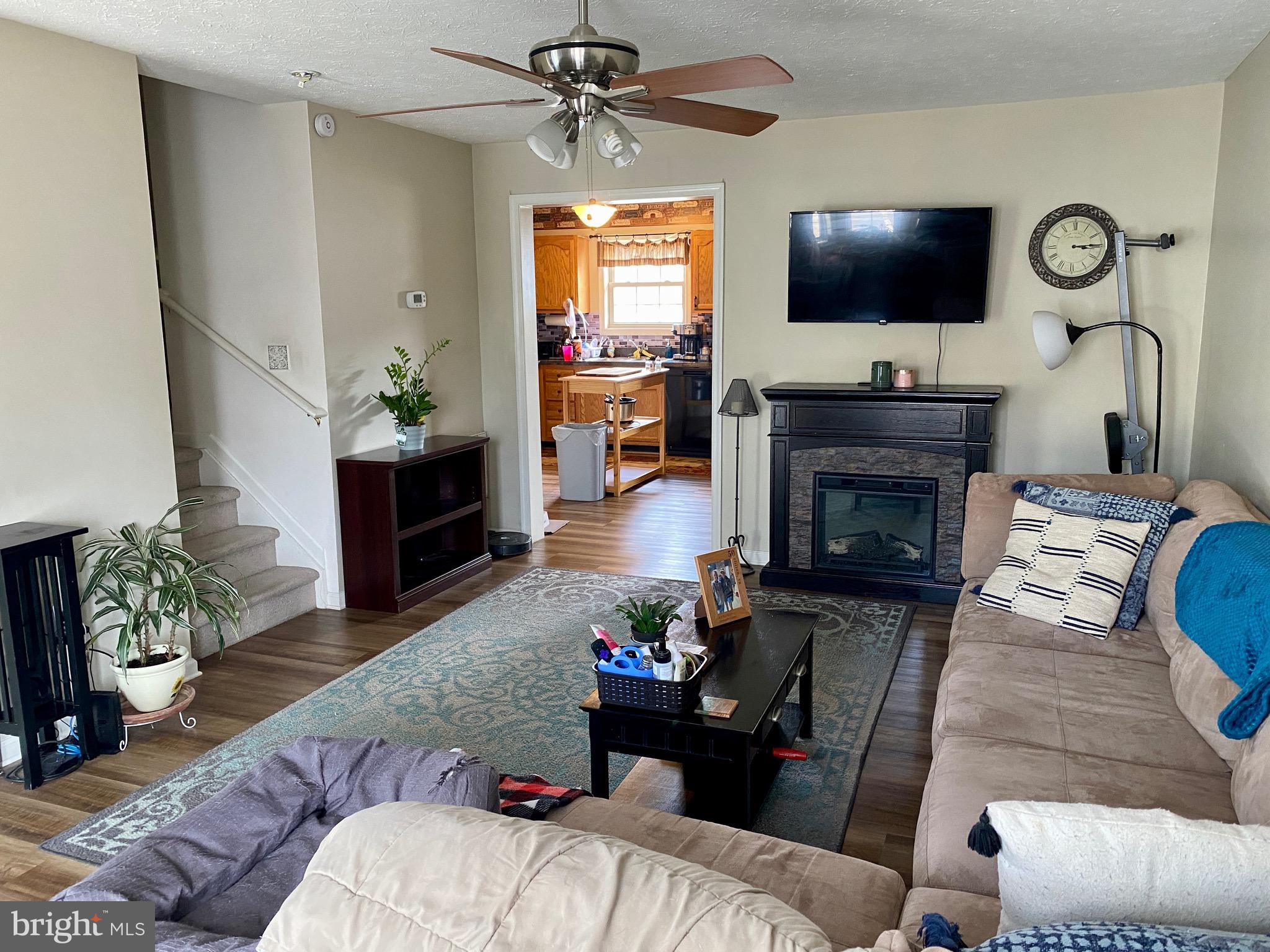 TABLER STATION MANOR - Residential