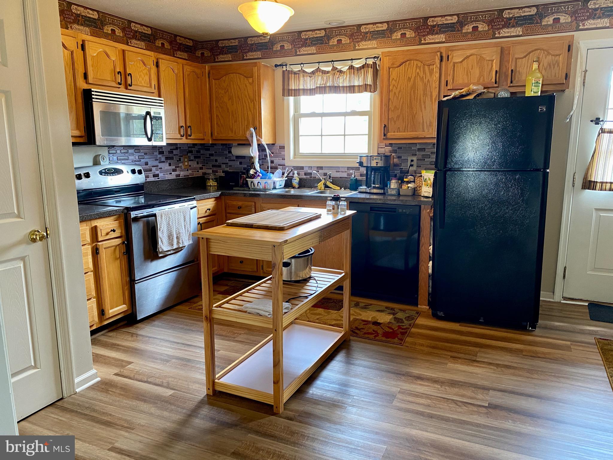 TABLER STATION MANOR - Residential