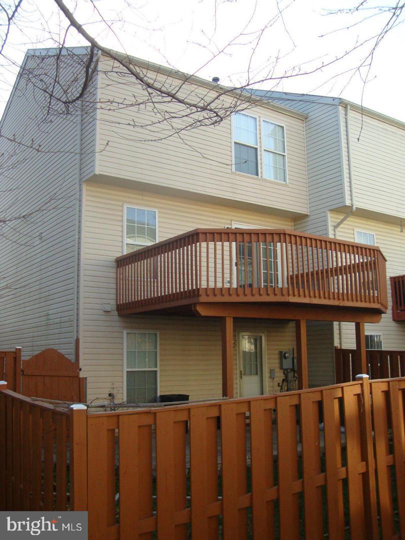 JAPONICA - Residential Lease