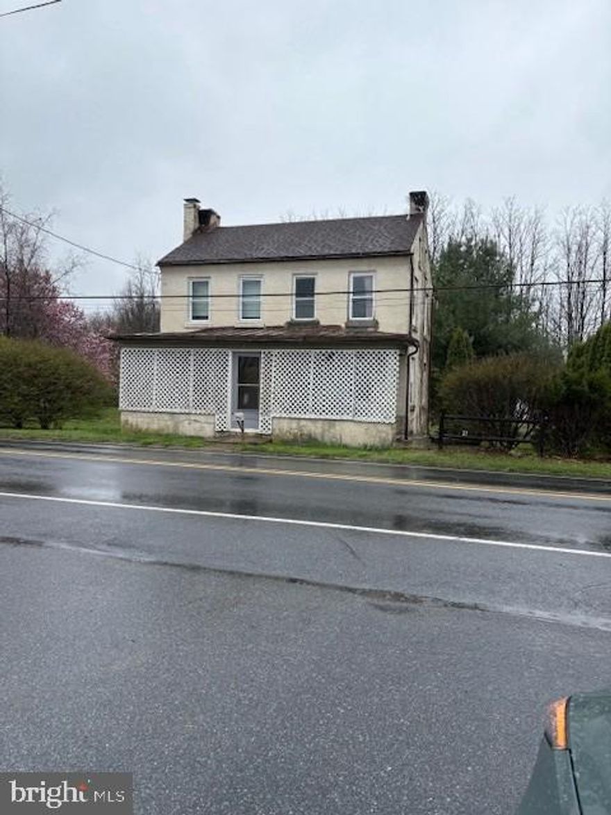 2-Bedroom Home for Rent – Fleetwood School District

Charming 2-bedroom home on over 1/2 acre in the desirable Fleetwood School District. Enjoy the convenience of first-floor laundry and ample outdoor space with included storage sheds.

Features:

2 bedrooms

First-floor laundry

Spacious lot (over 0.5 acres)

Storage sheds included

Oil heat, public water/sewer

Rent: $1,500/month + utilities
No inside pets. No smoking.