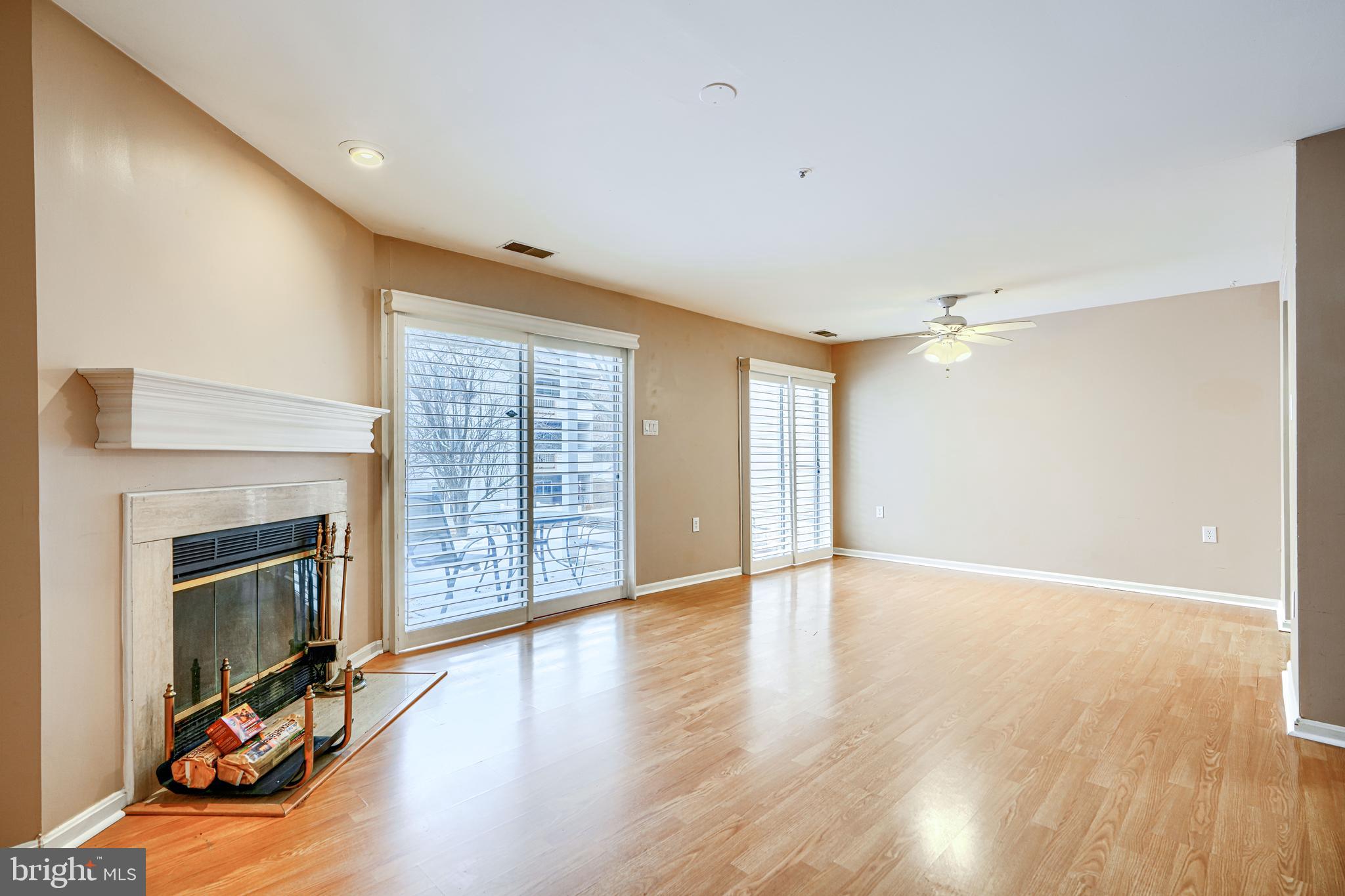 LAUREL LAKES - Residential