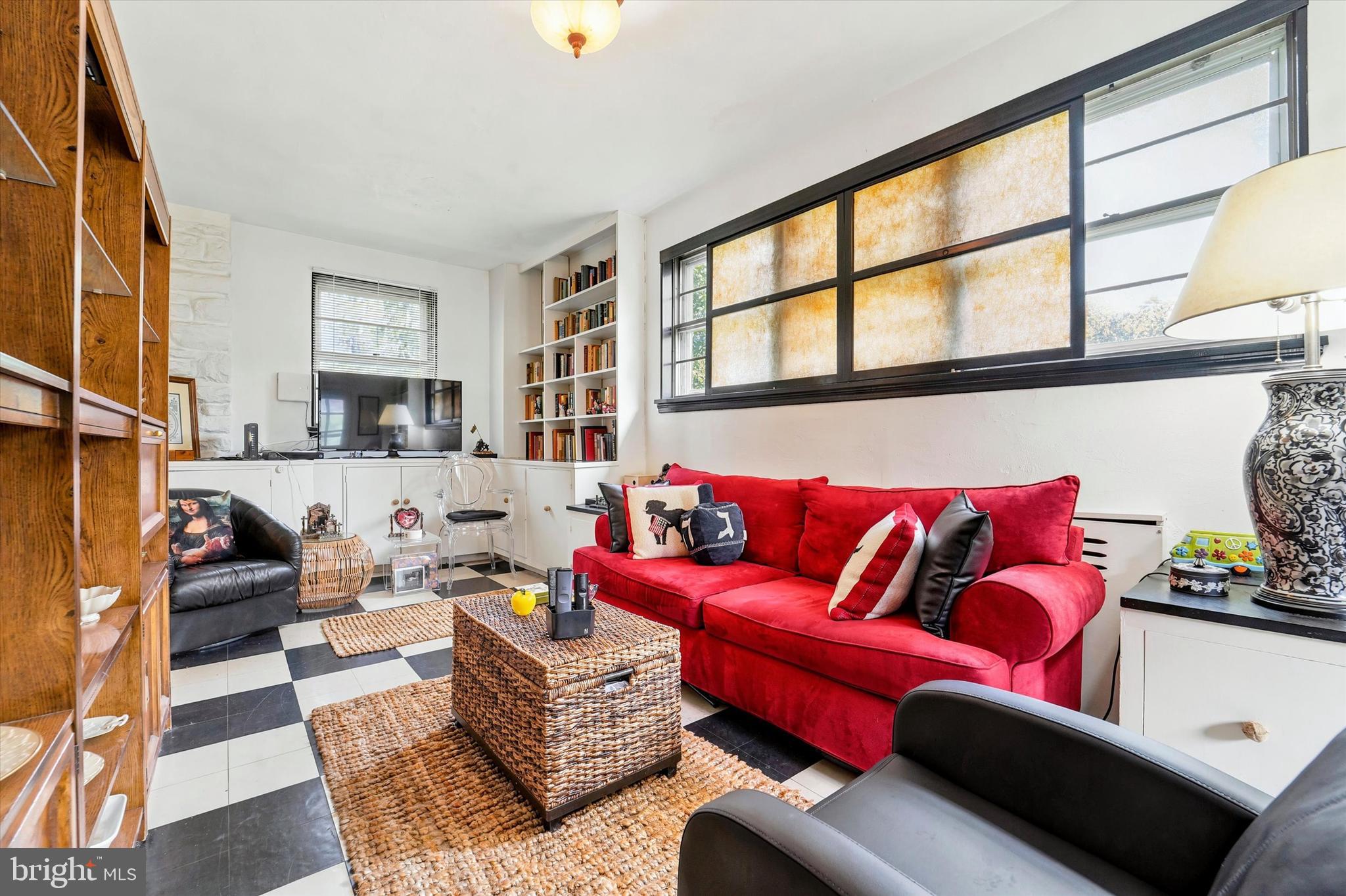 ELKINS PARK - Residential