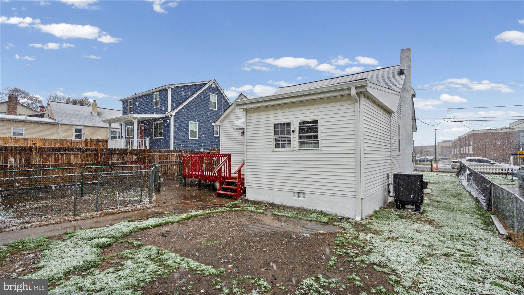 EASTERN HEIGHTS - Residential