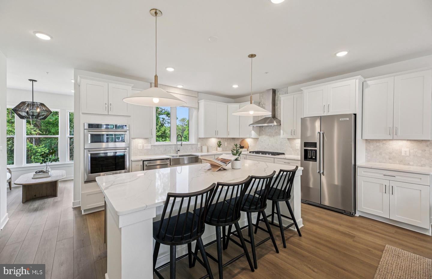 1102 CRESTED WOOD DRIVE