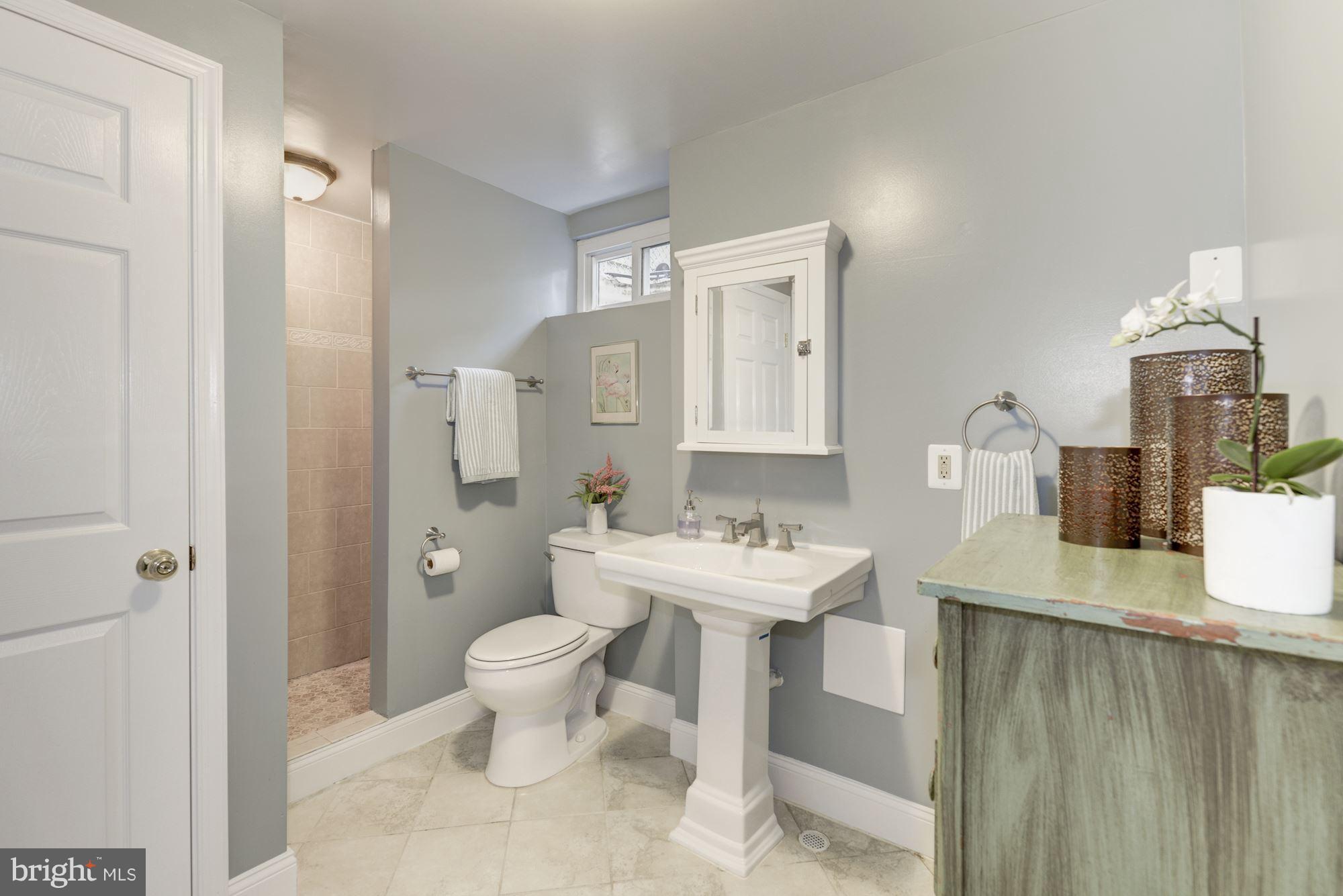 OAKCREST - Residential