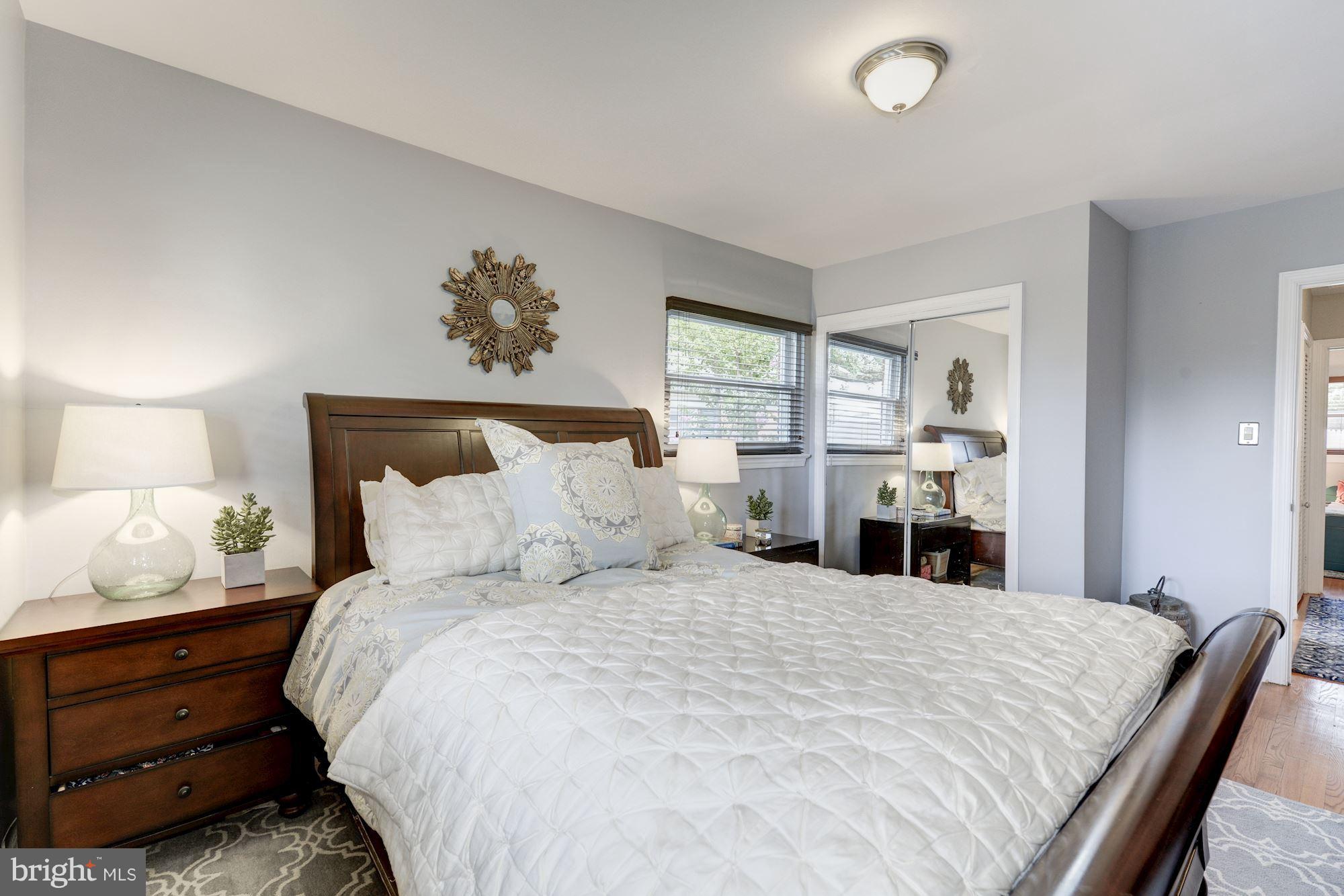 OAKCREST - Residential