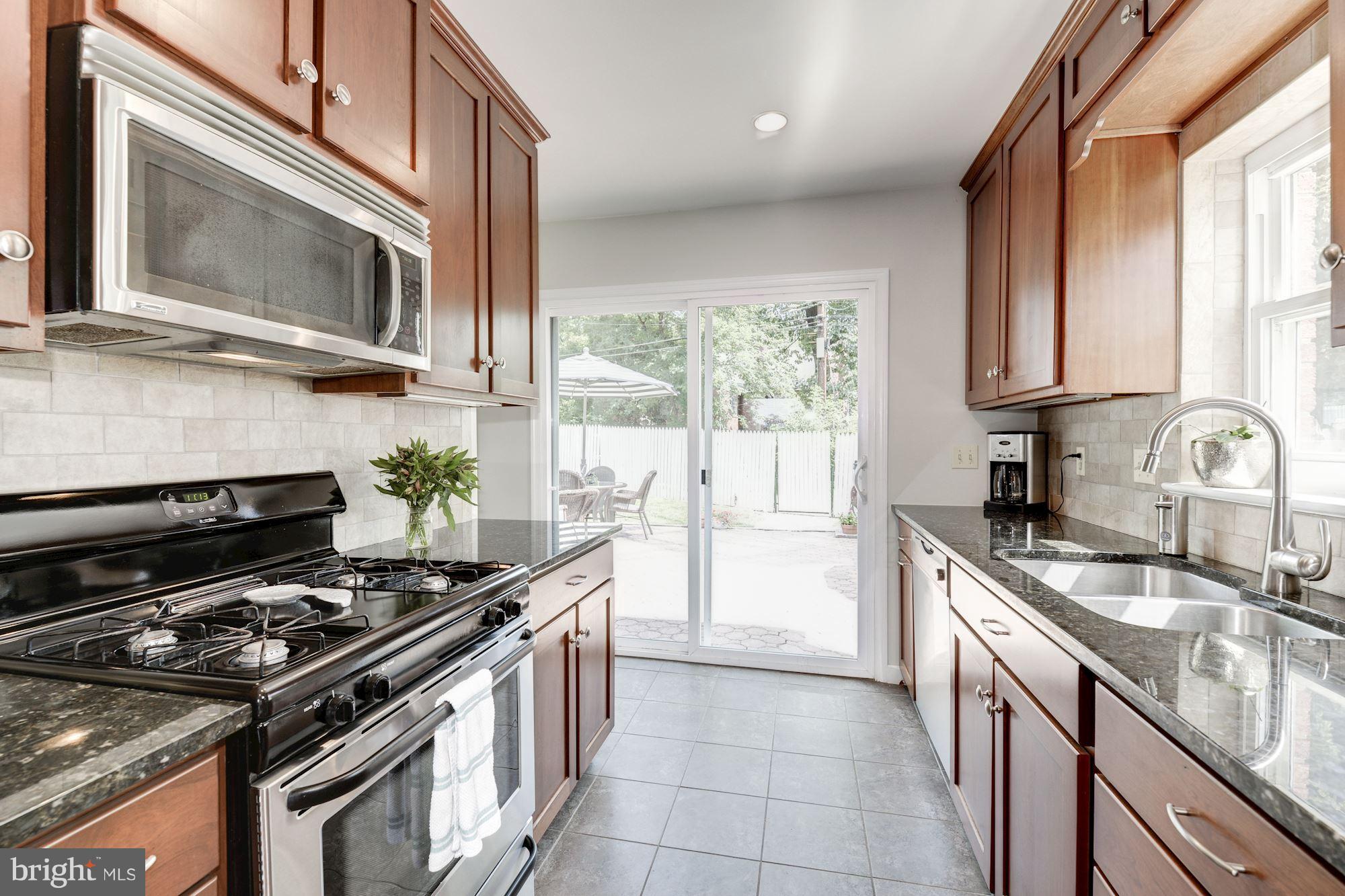 OAKCREST - Residential