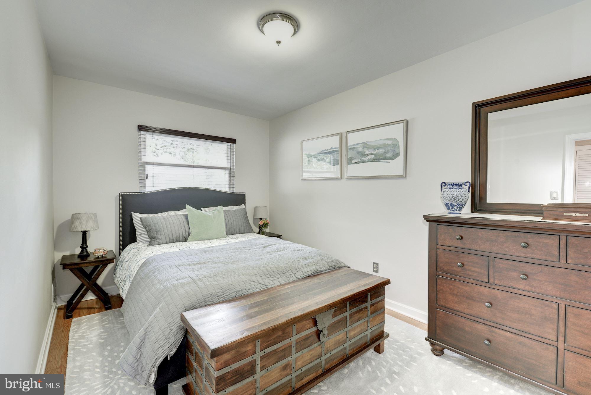 OAKCREST - Residential