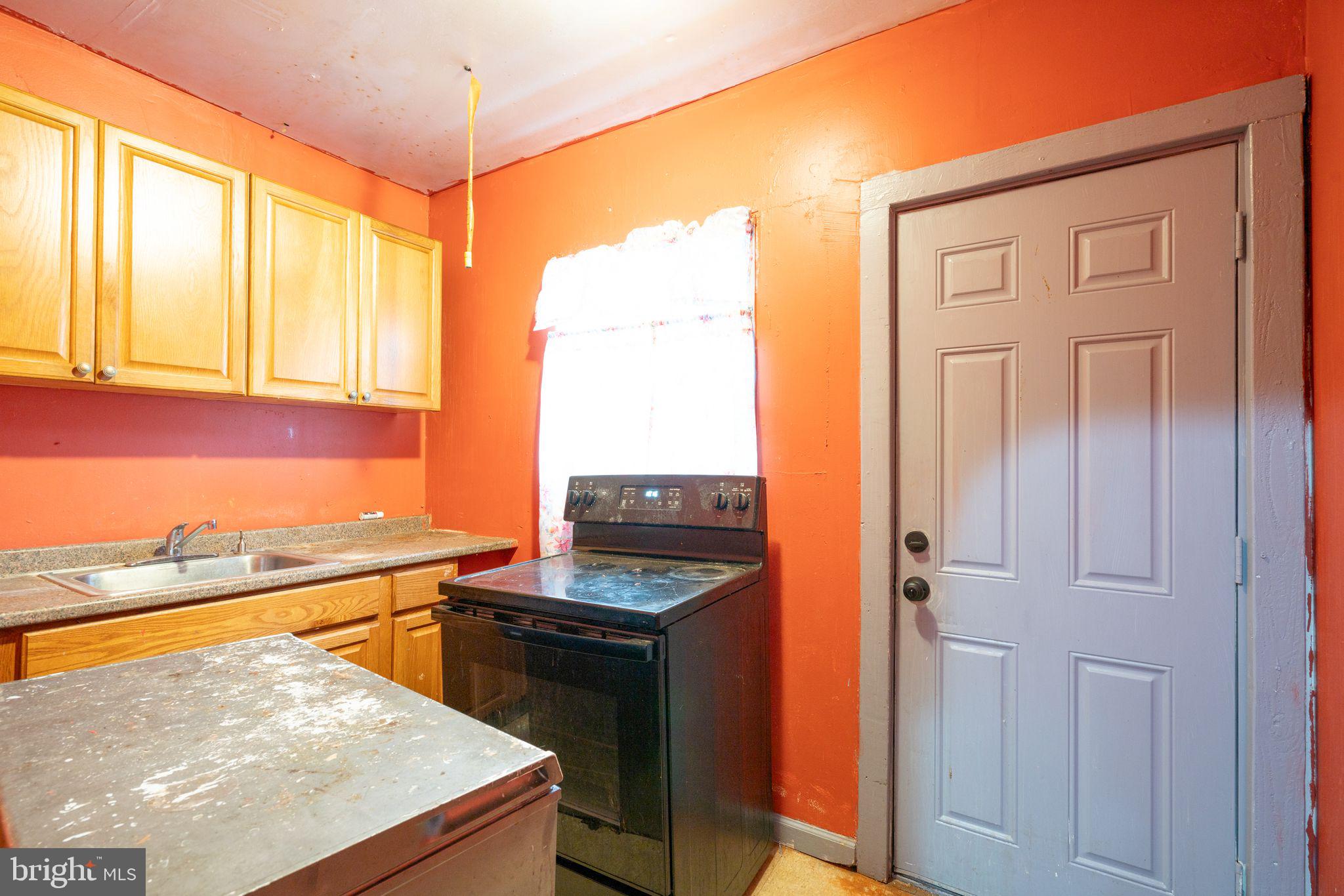 PHILADELPHIA (SOUTHWEST) - Residential