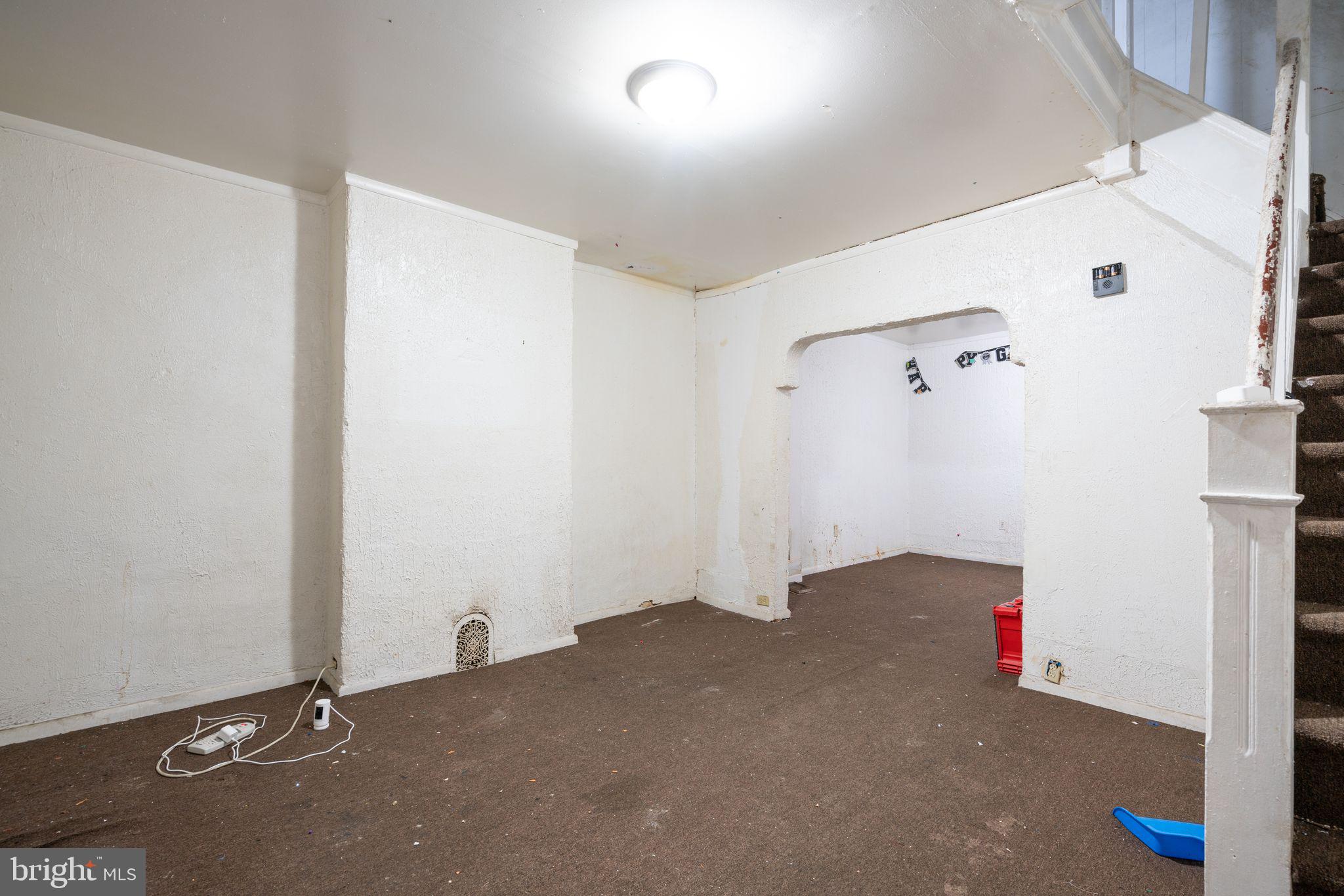 PHILADELPHIA (SOUTHWEST) - Residential