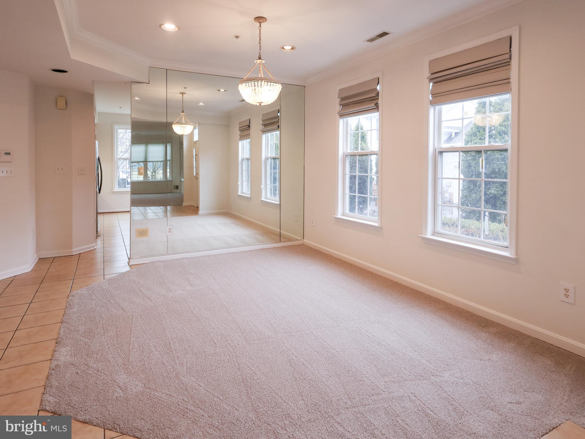 GREY ROCK VILLAS - Residential