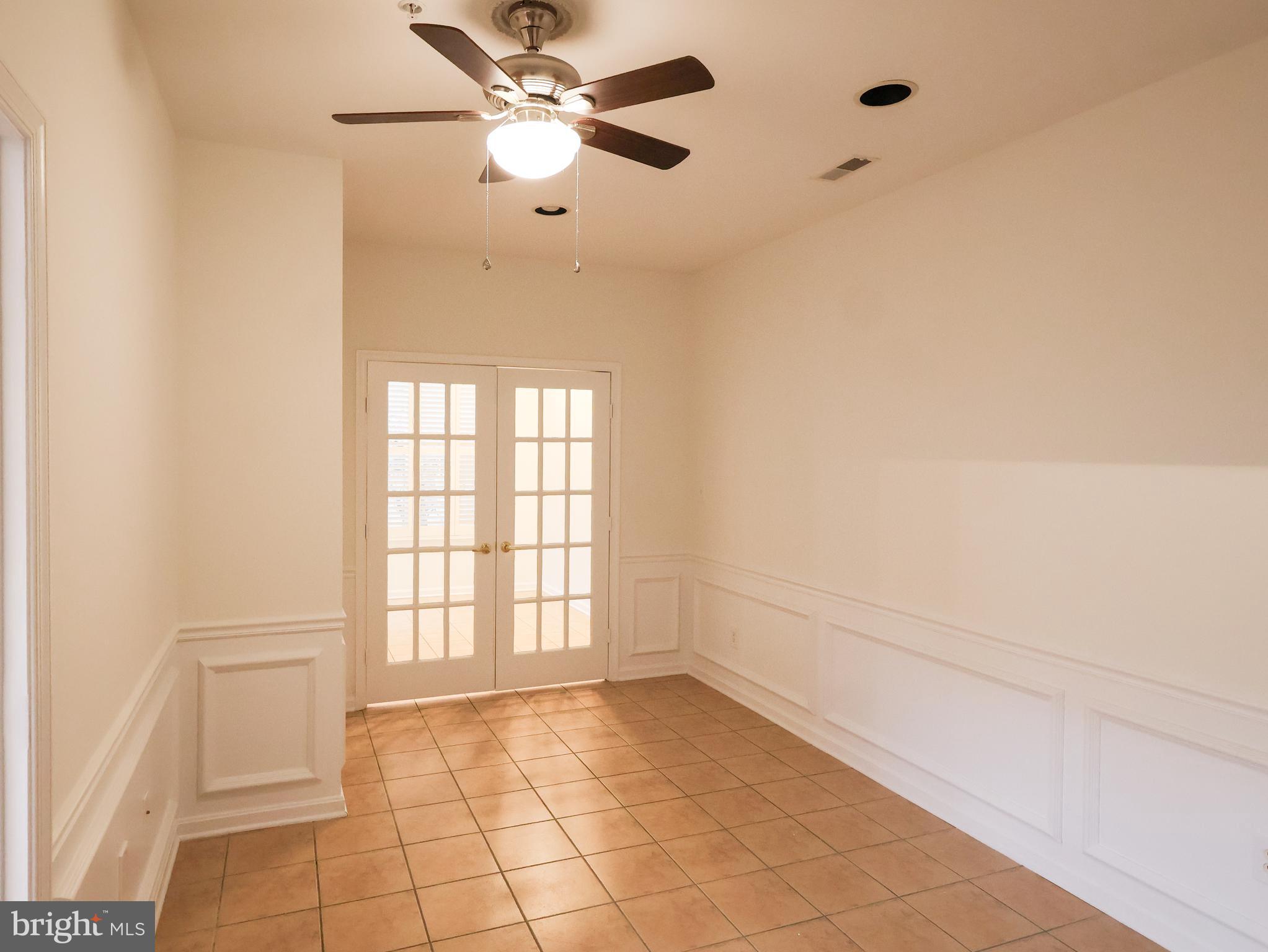 GREY ROCK VILLAS - Residential