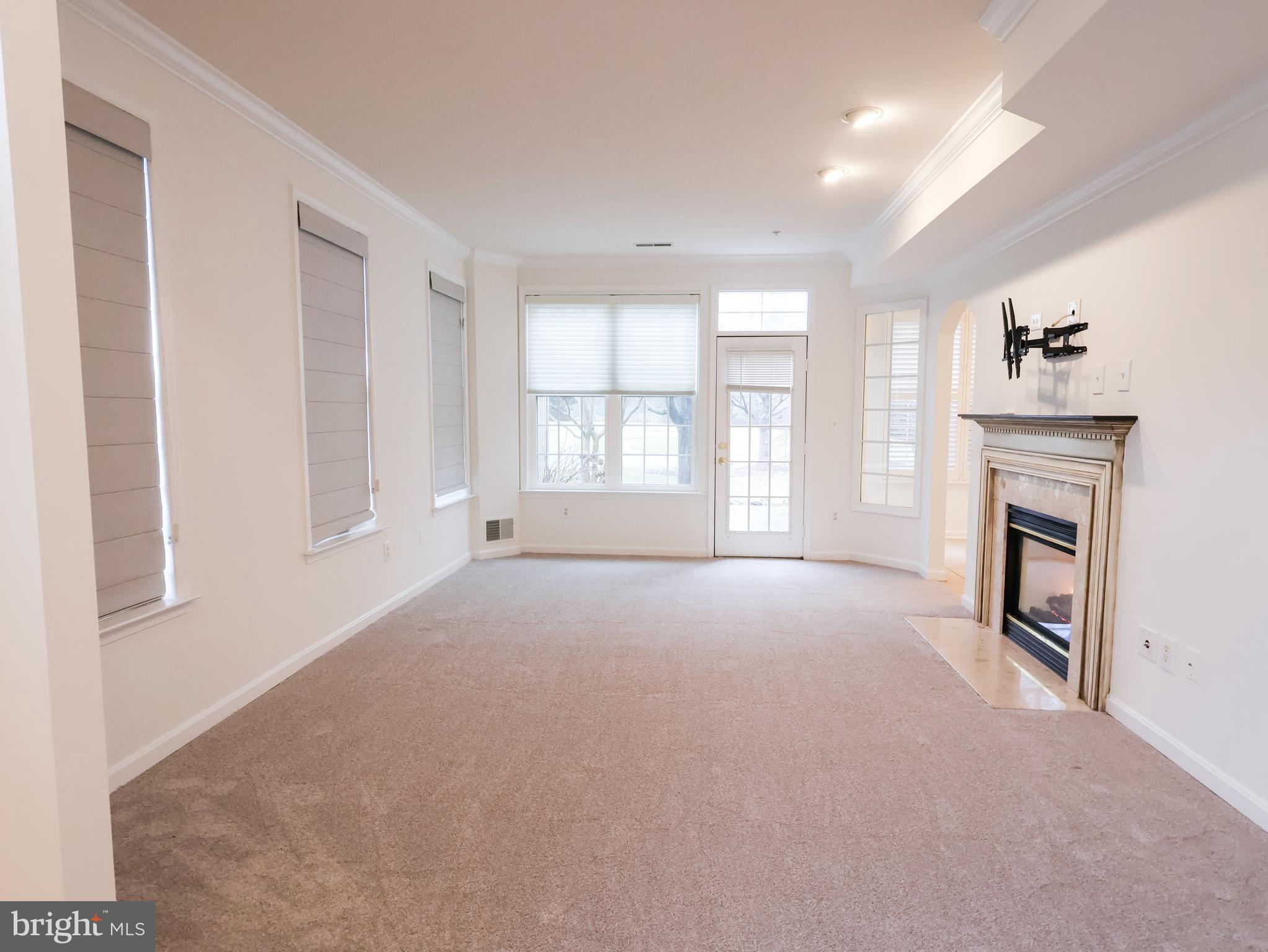 GREY ROCK VILLAS - Residential