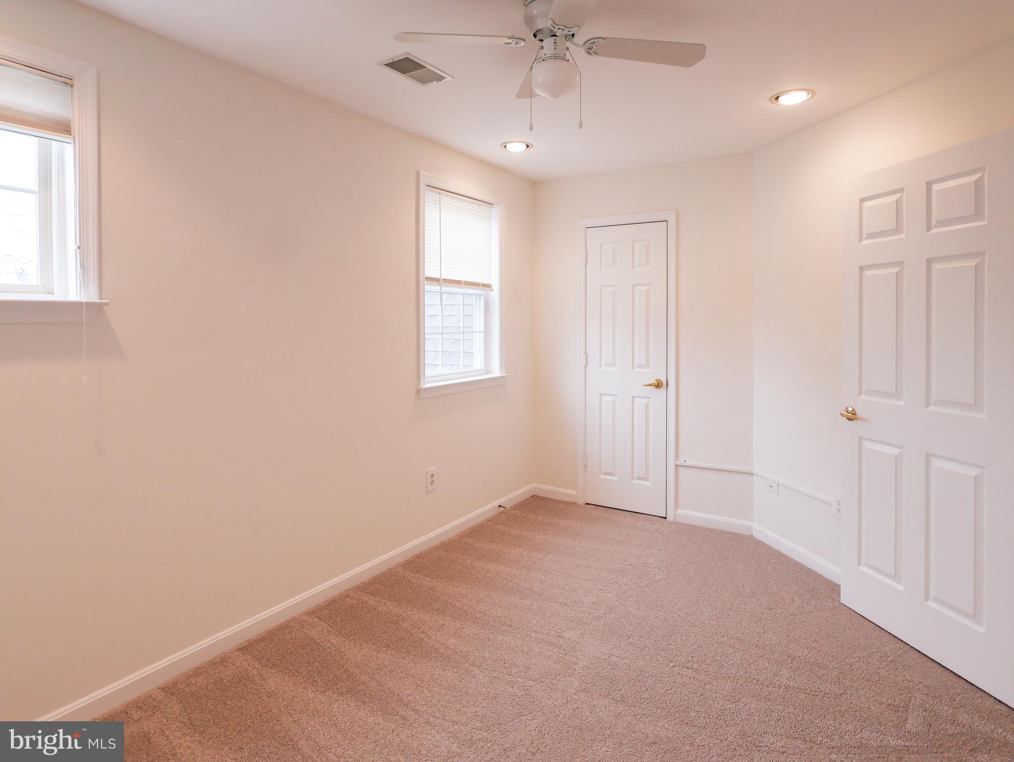 GREY ROCK VILLAS - Residential